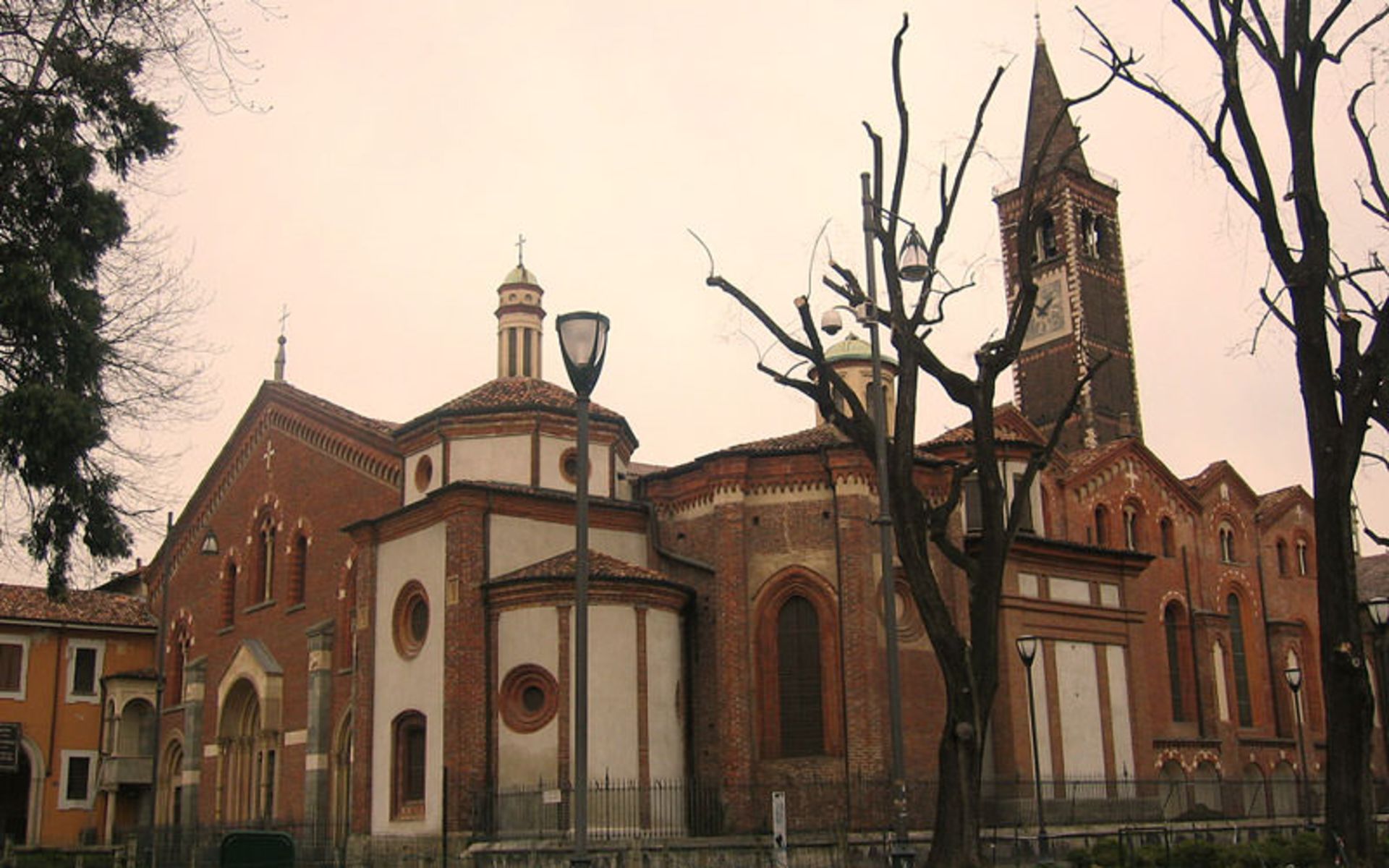 استورجیوی مقدس (Sant'Eustorgio)