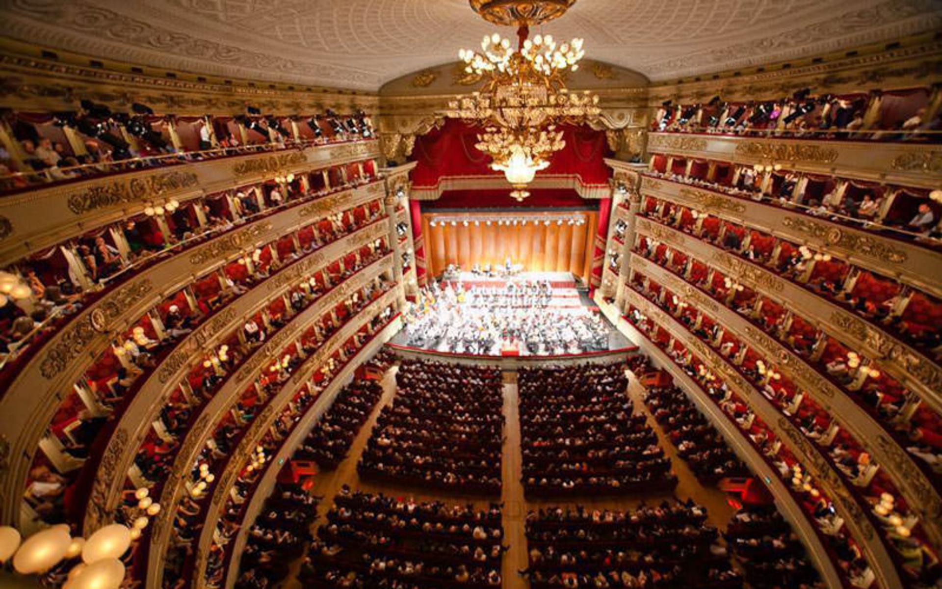 تالار آلااسکالا (Teatro Alla Scala)