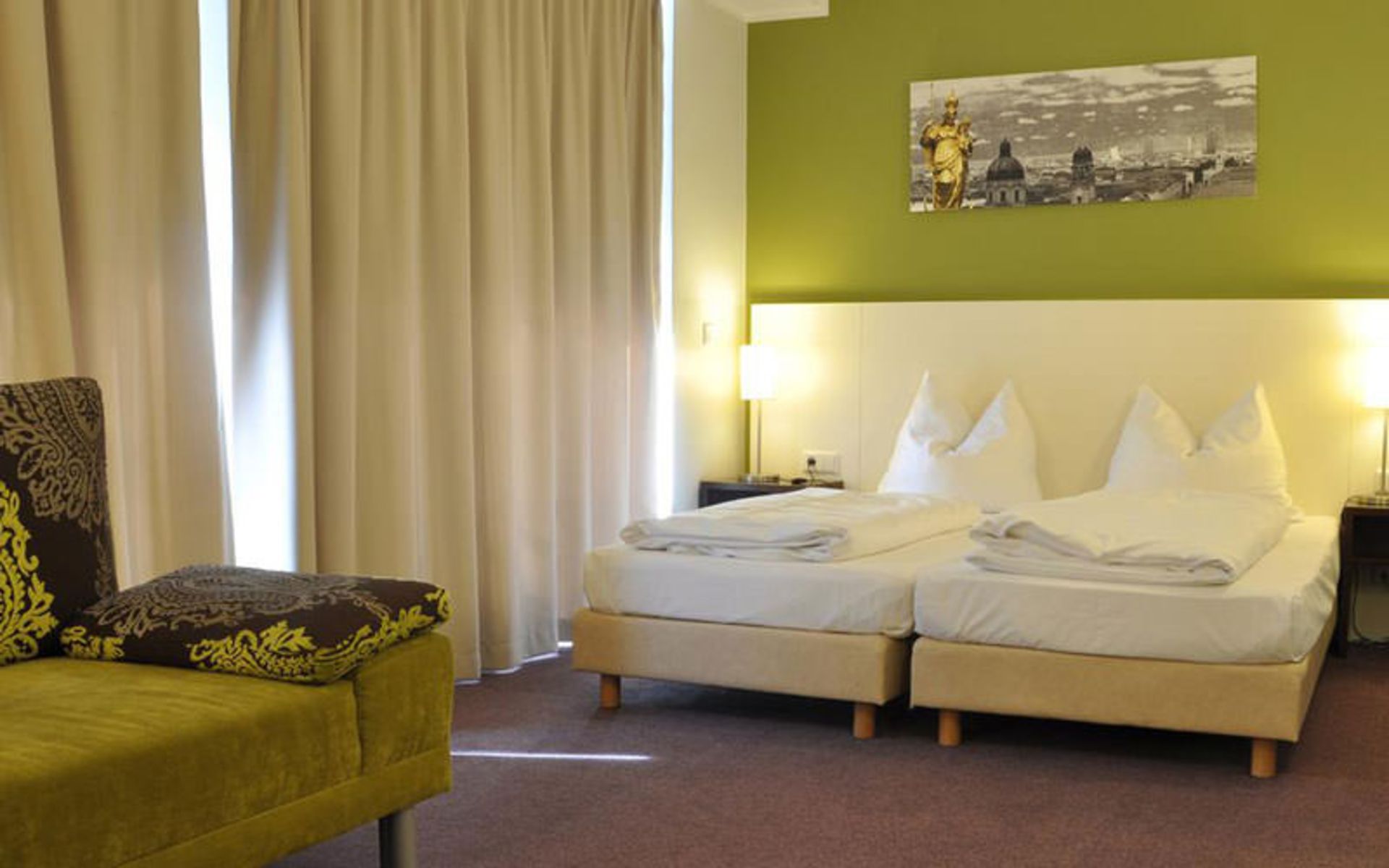هتل دُلُمیت (Hotel Dolomit)