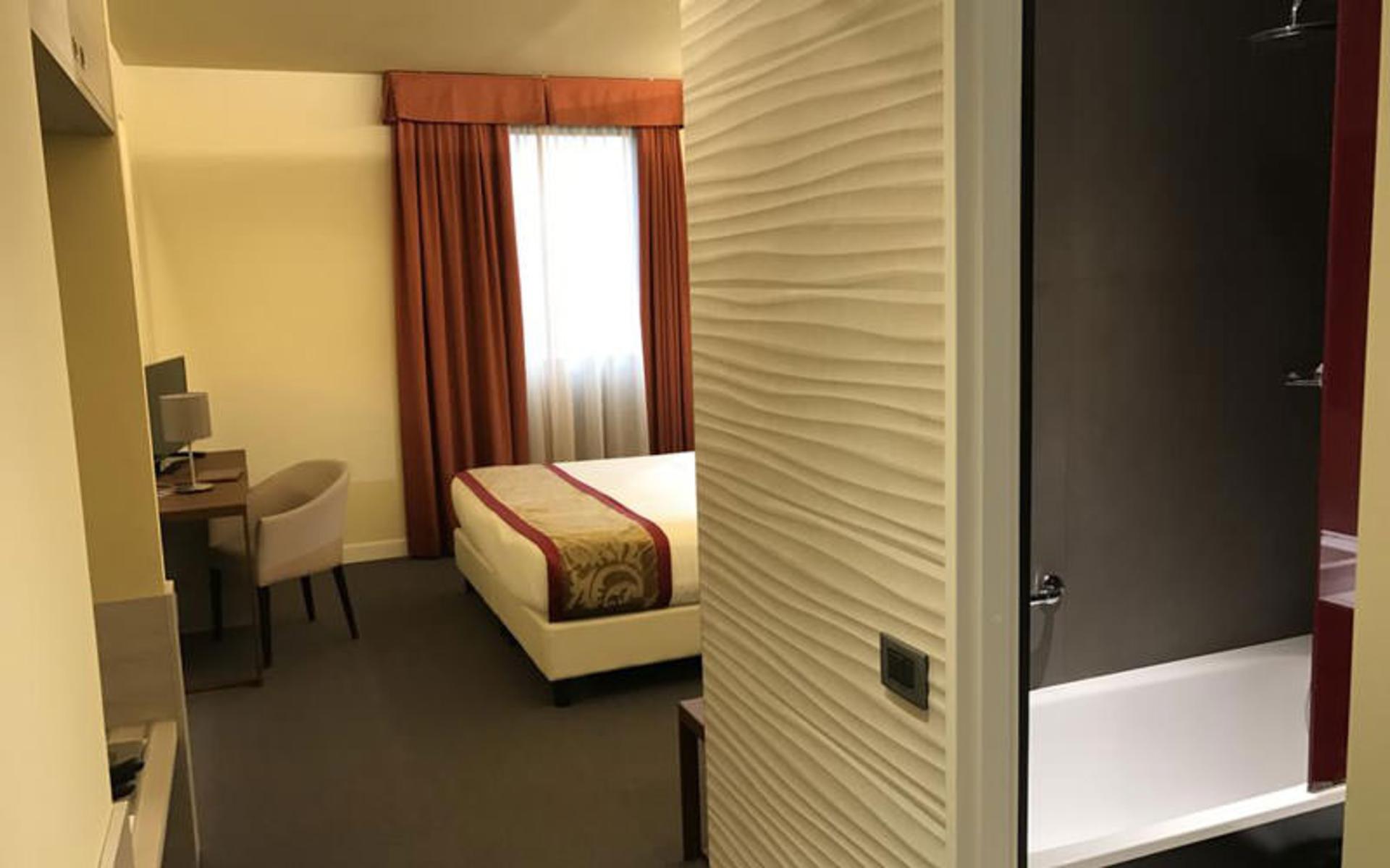 هتل آنتونی (Antony Hotel)