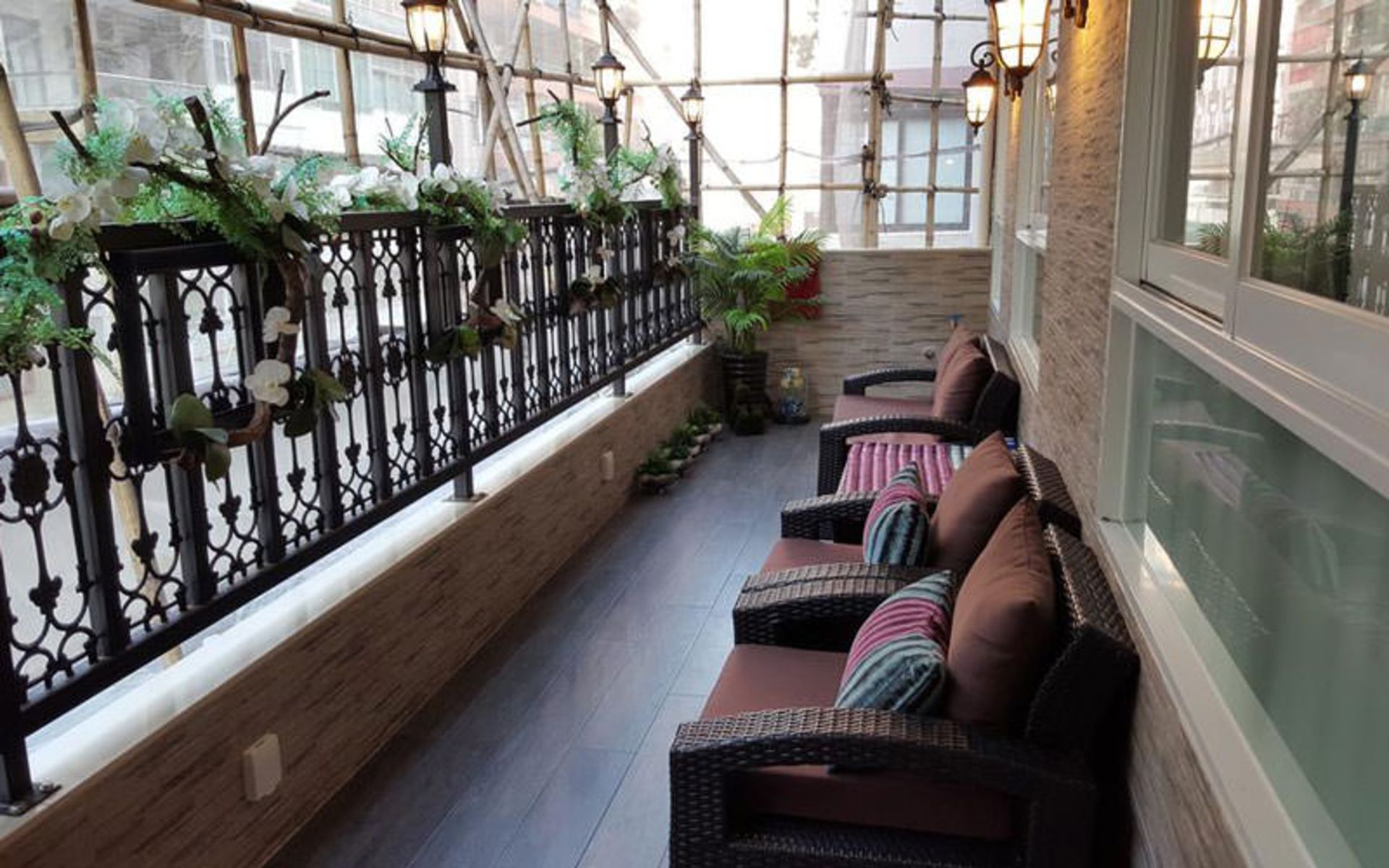 هتل گلکسی (Galaxy Hotel)