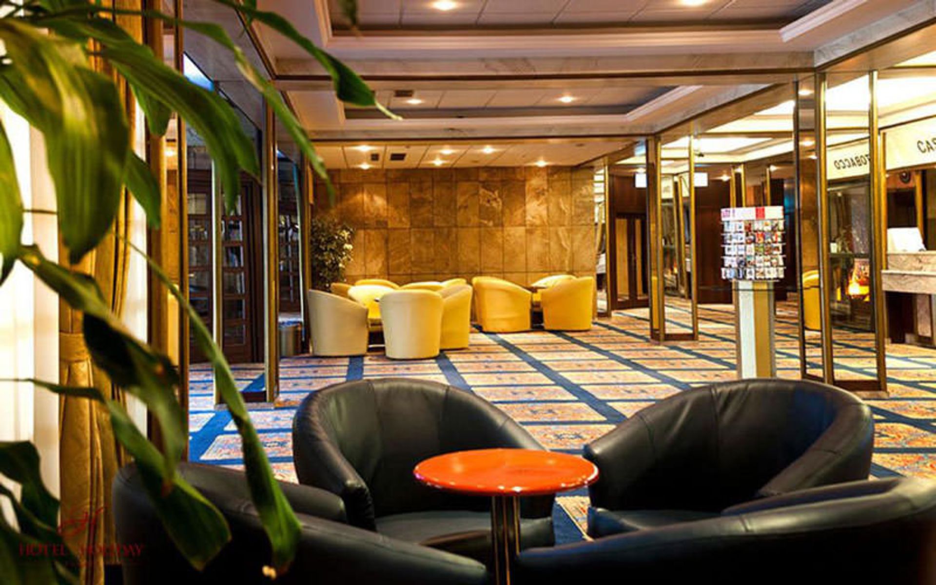 هتل هالیدی (Hotel Holiday)