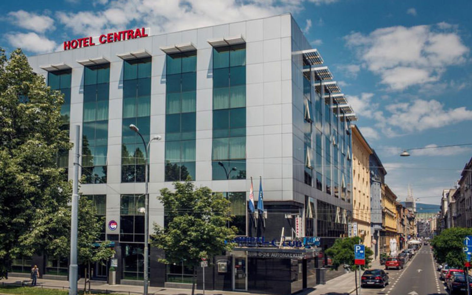 هتل سنترال (Hotel Central)