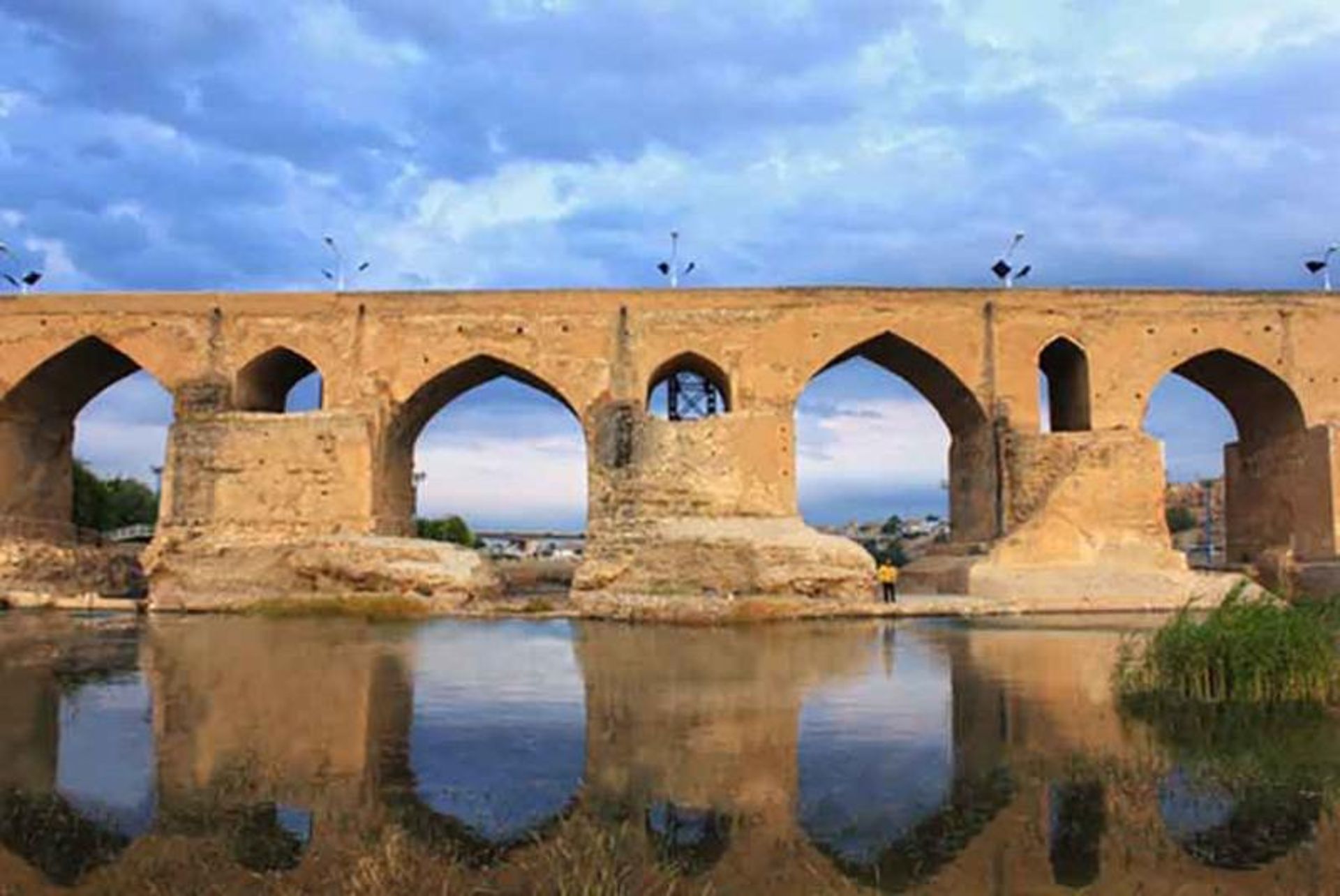 پل تاریخی دزفول