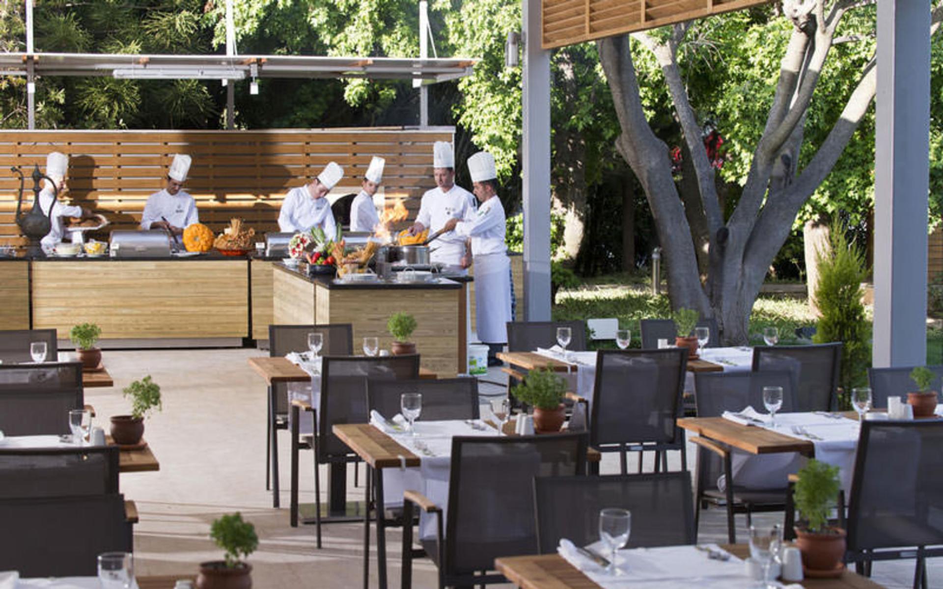 هتل دی ریزورت گرند آزور مارماریس (D-Resort Grand Azur Marmaris)