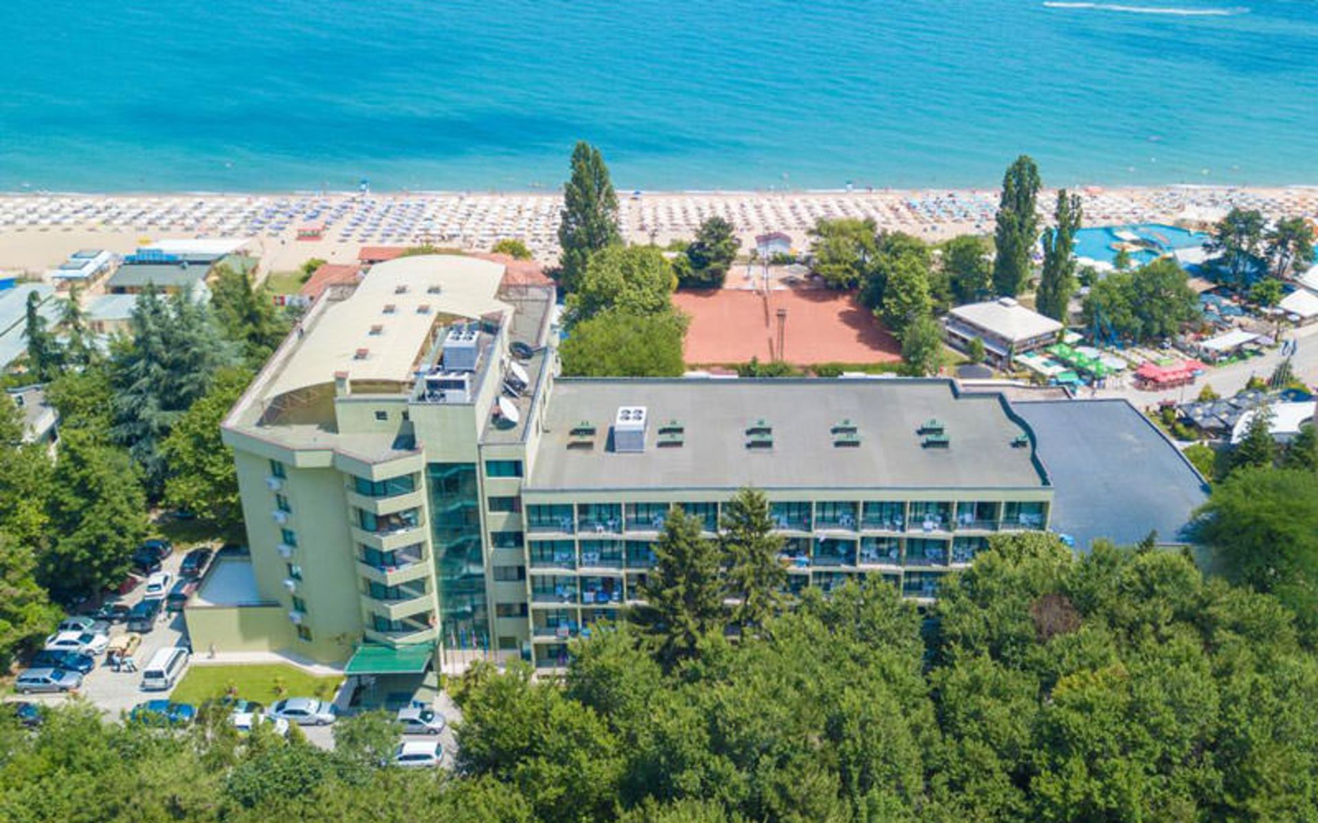 هتل پالم بیچ (Palm Beach Hotel)