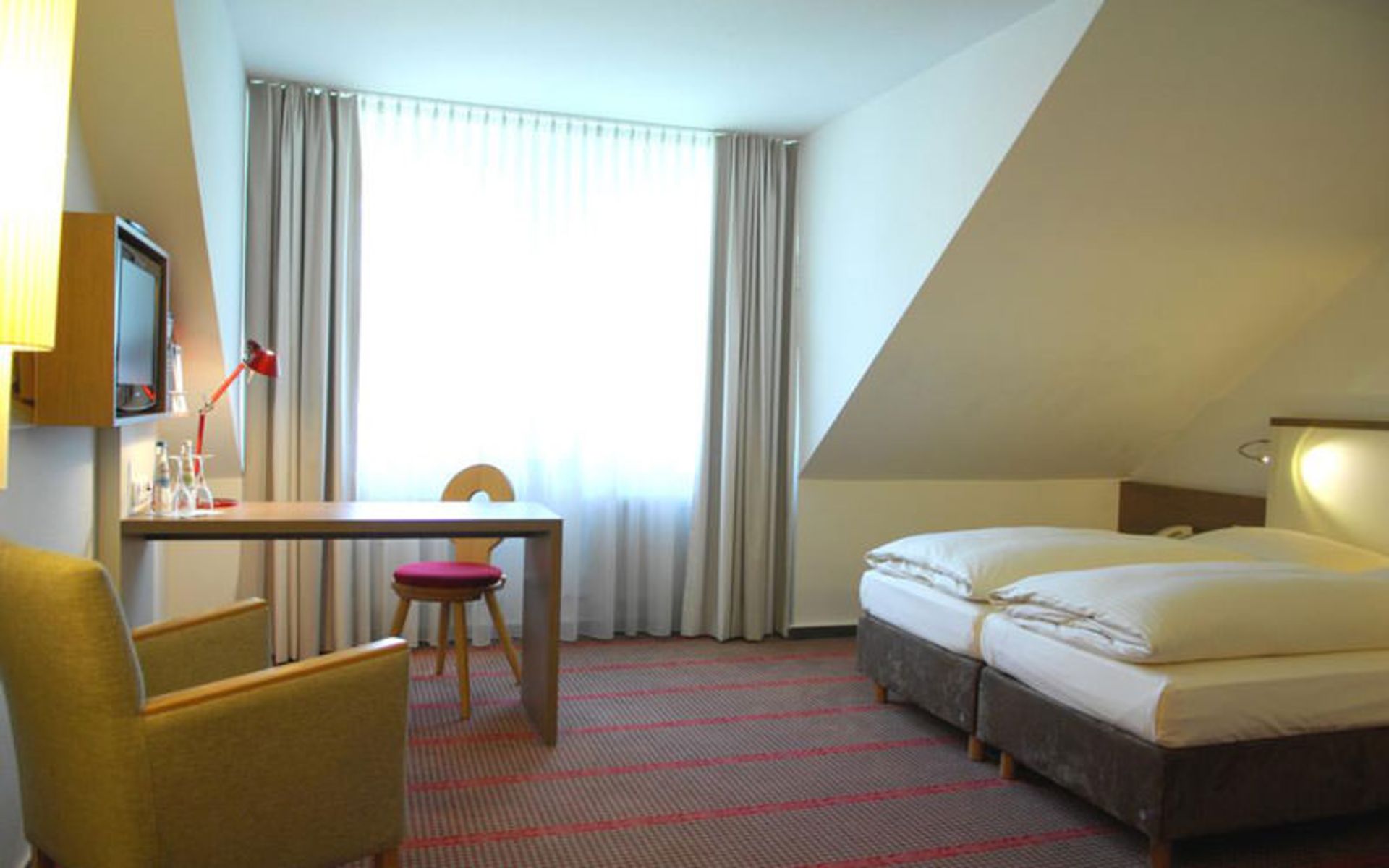 هتل لَندهتل مارتینشُف (Landhotel Martinshof)