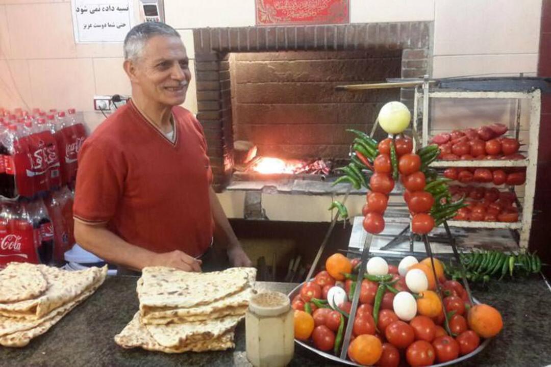 کبابی عمو حسین بروجرد
