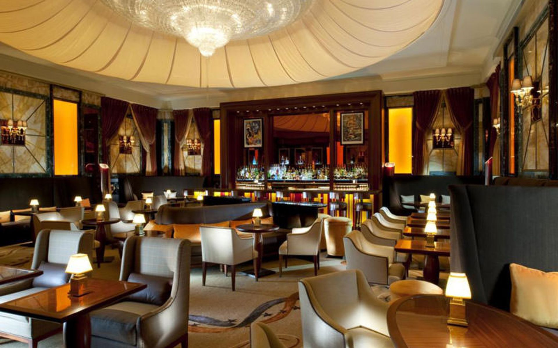 هتل پرنسیپ دی ساوویا (Hotel Principe Di Savoia)