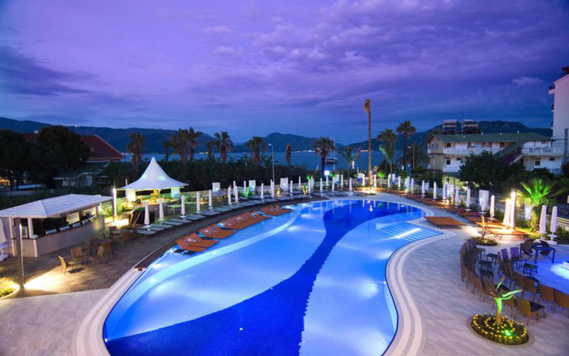 هتل کازا د ماریس اسپا اند ریزورت (Casa De Maris Spa & Resort Hotel)