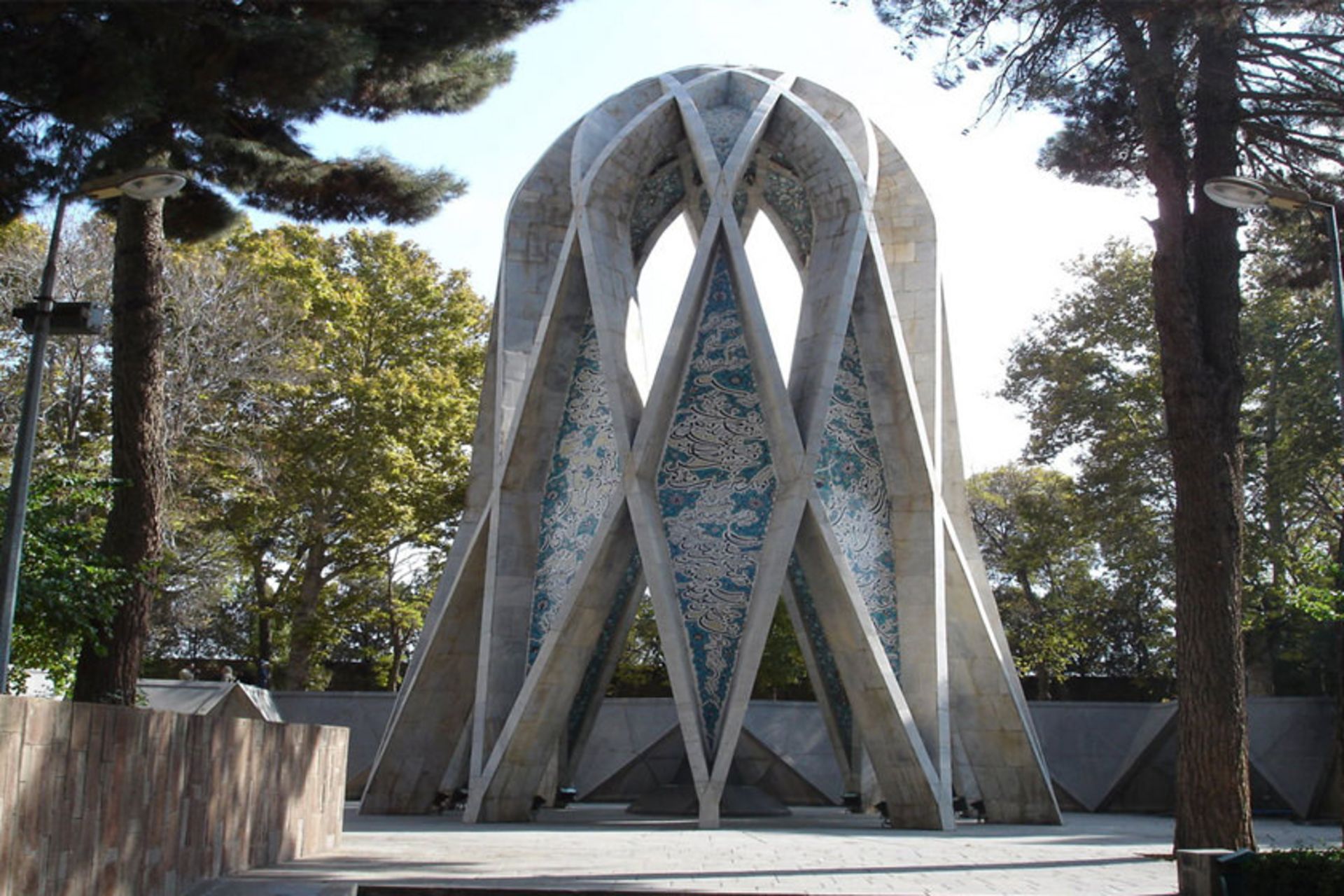 آرامگاه خیام