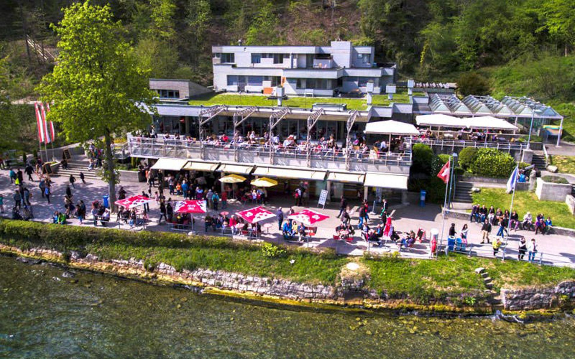 رستوران Restaurant Park am Rheinfall