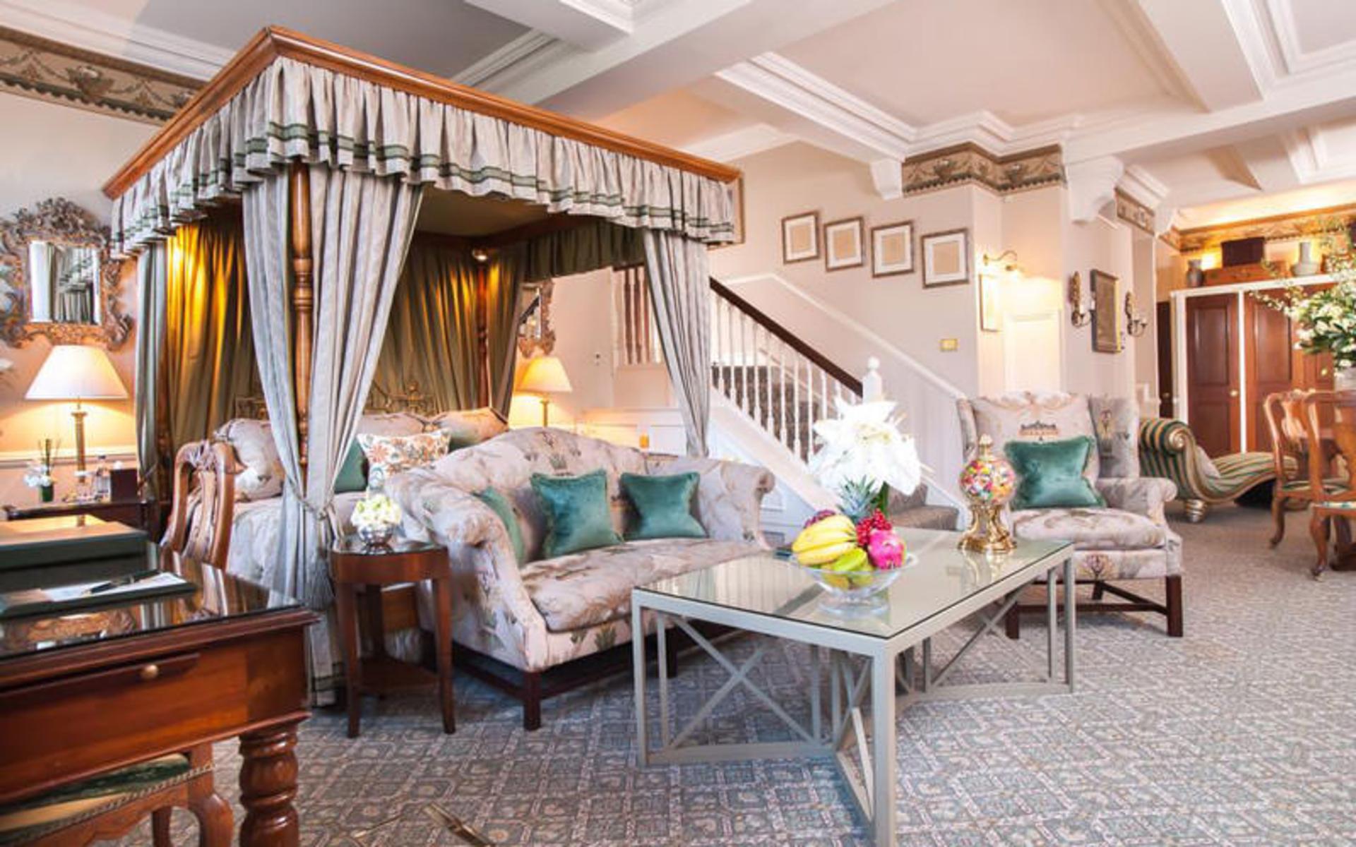 هتل میلستون (Milestone Hotel) - انگلیس