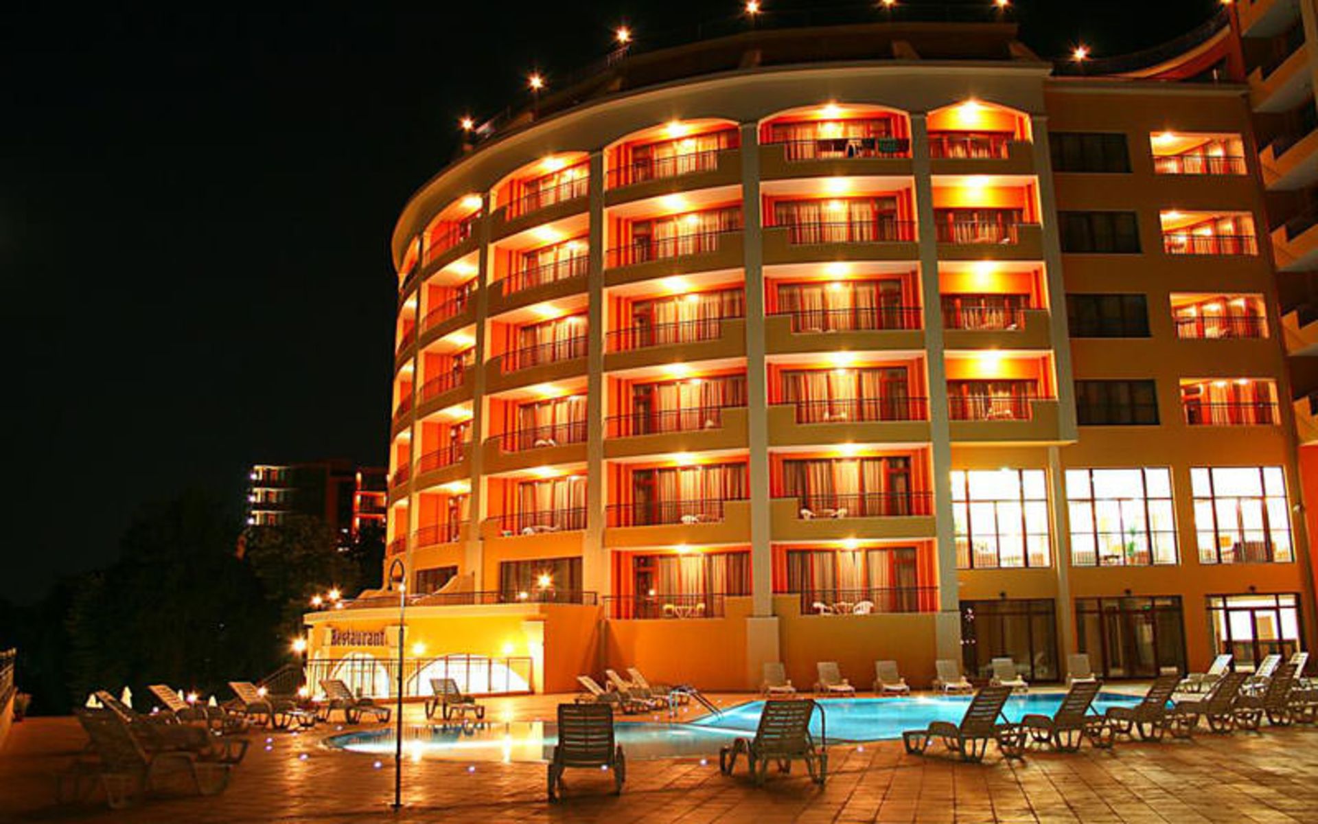 هتل سنترال (Hotel Central)