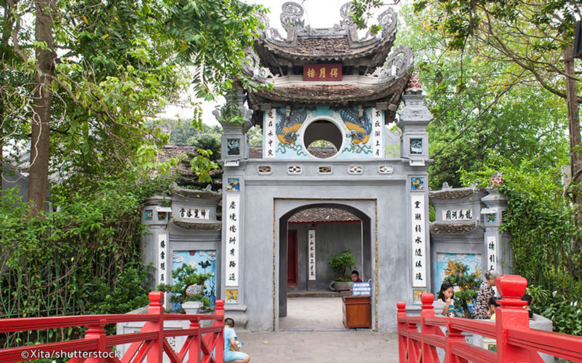 معبد انگوک یا معبد کوه جید (Ngoc Son Temple - Temple of the Jade Mountain)
