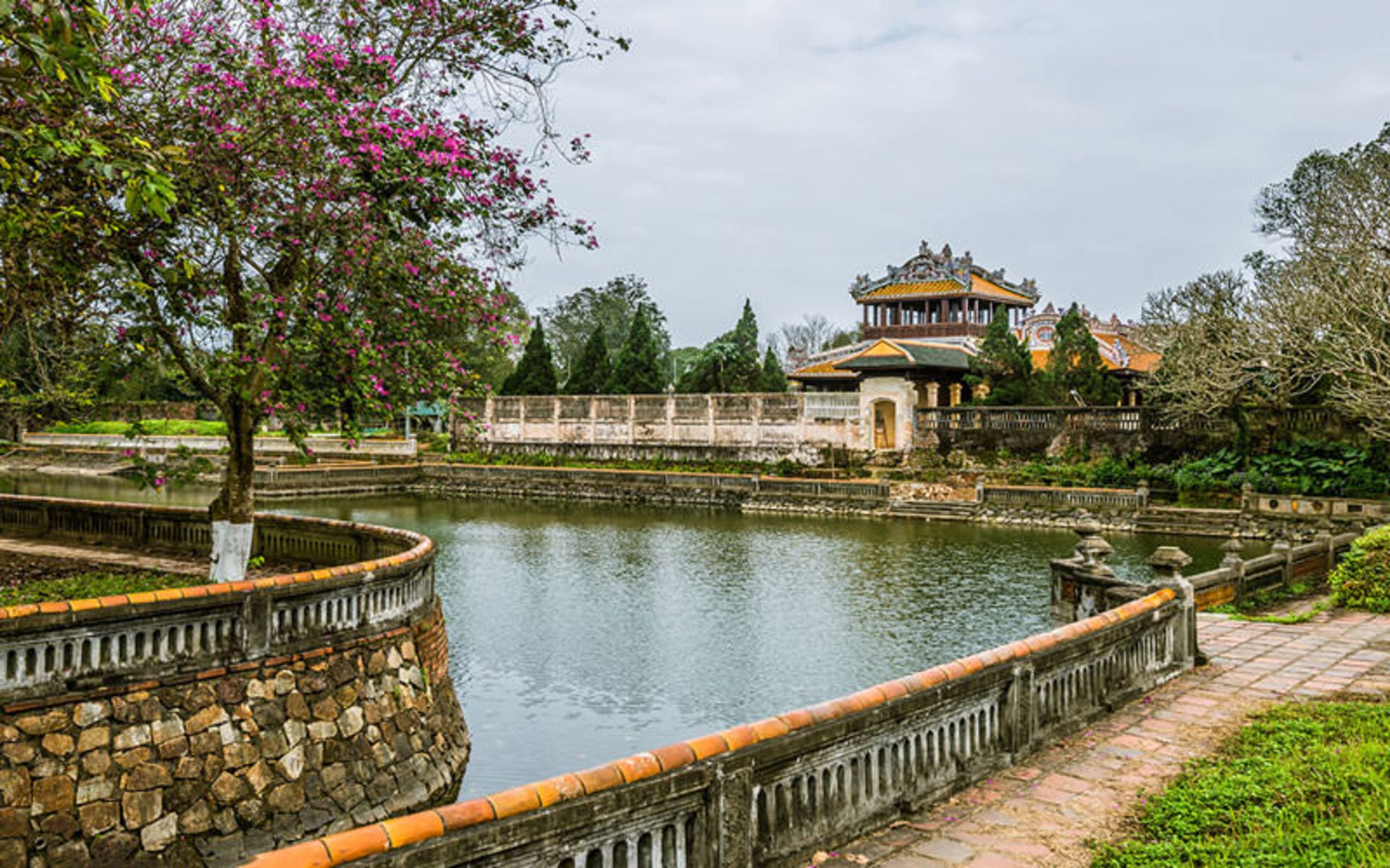 قلعه امپراتوری ثانگ لانگ (Imperial Citadel of Thăng Long)