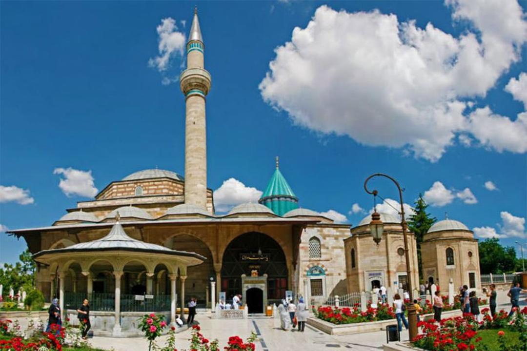 آرامگاه و موزه مولانا