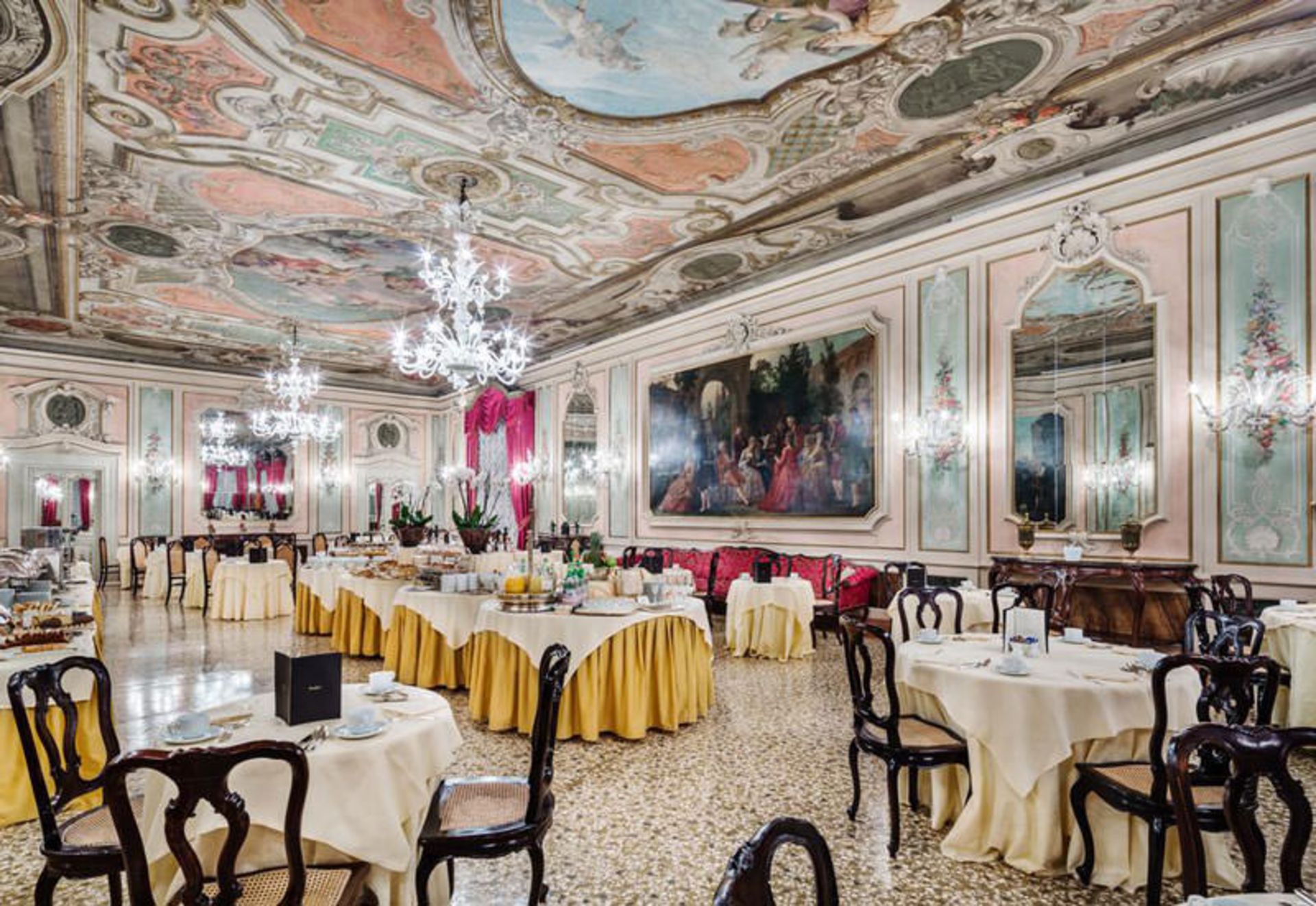 هتل باگلیونی هتل لونا (Baglioni Hotel Luna)