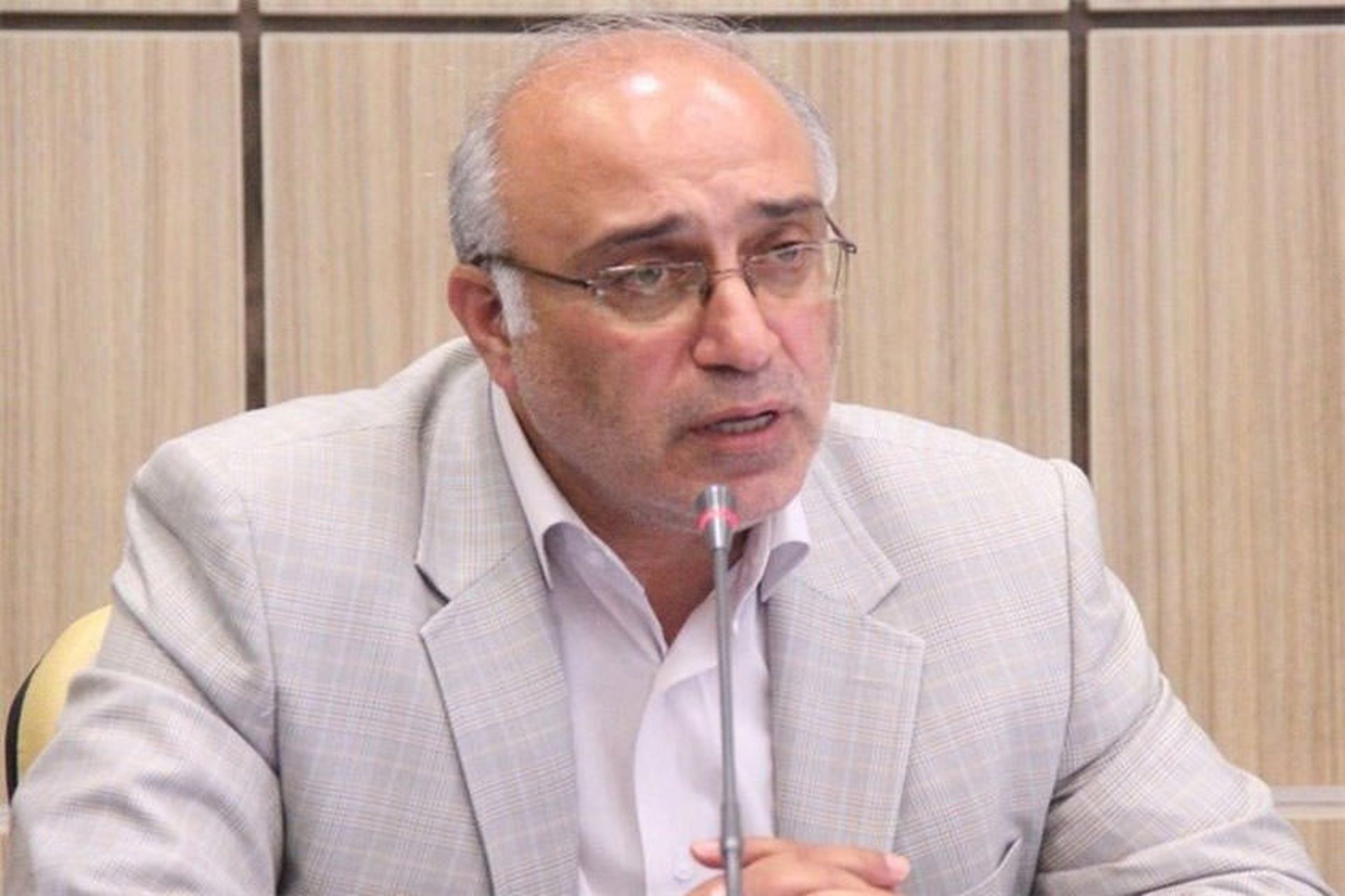 دلاور بزرگ نیا 