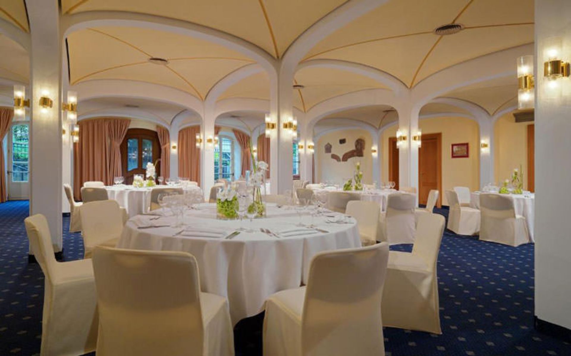 هتل شراتون آفنباخ (Sheraton Offenbach Hotel)