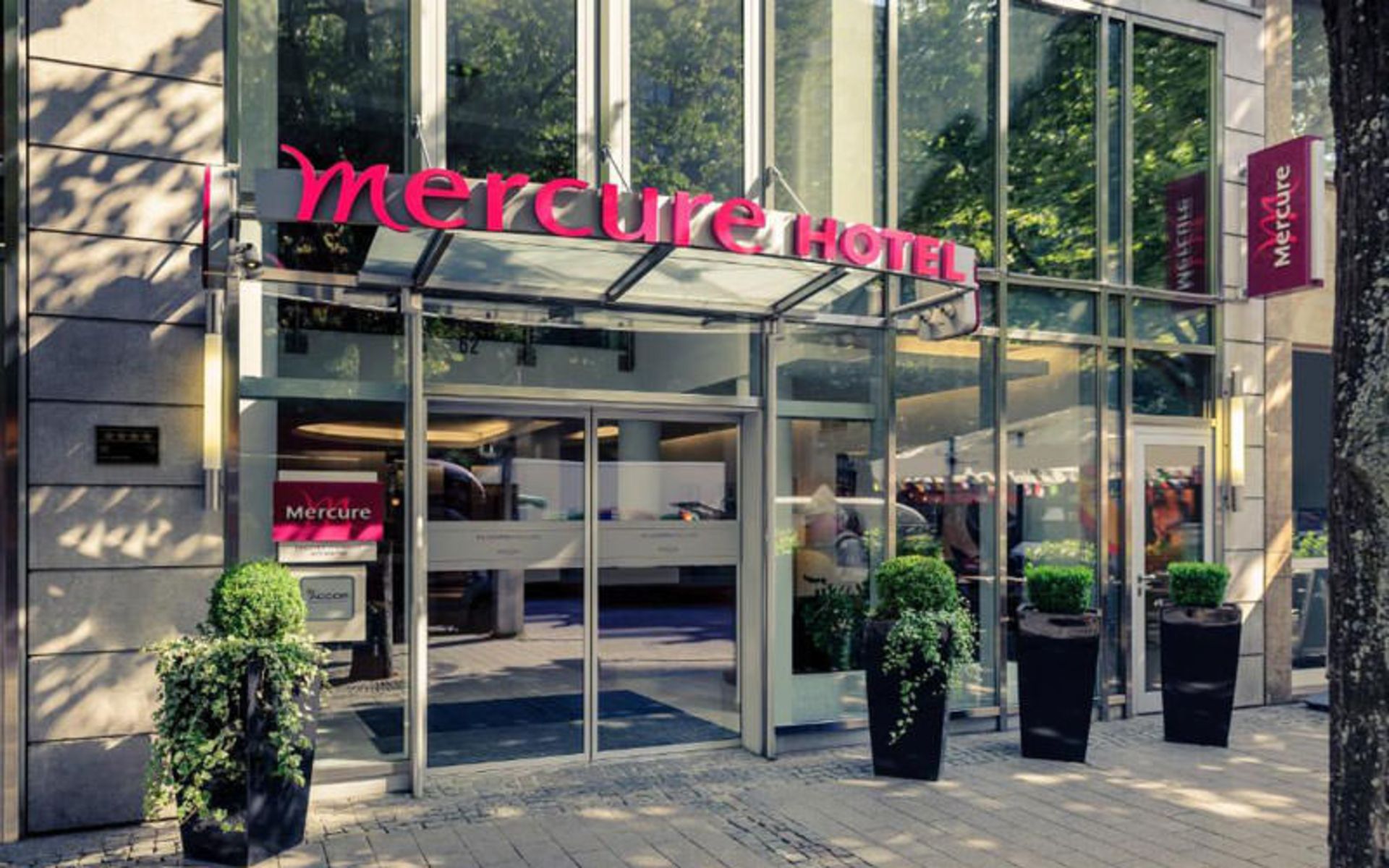 هتل مرکور کیسرهف سیتی سنتر (Mercure Hotel Kaiserhof City Center)