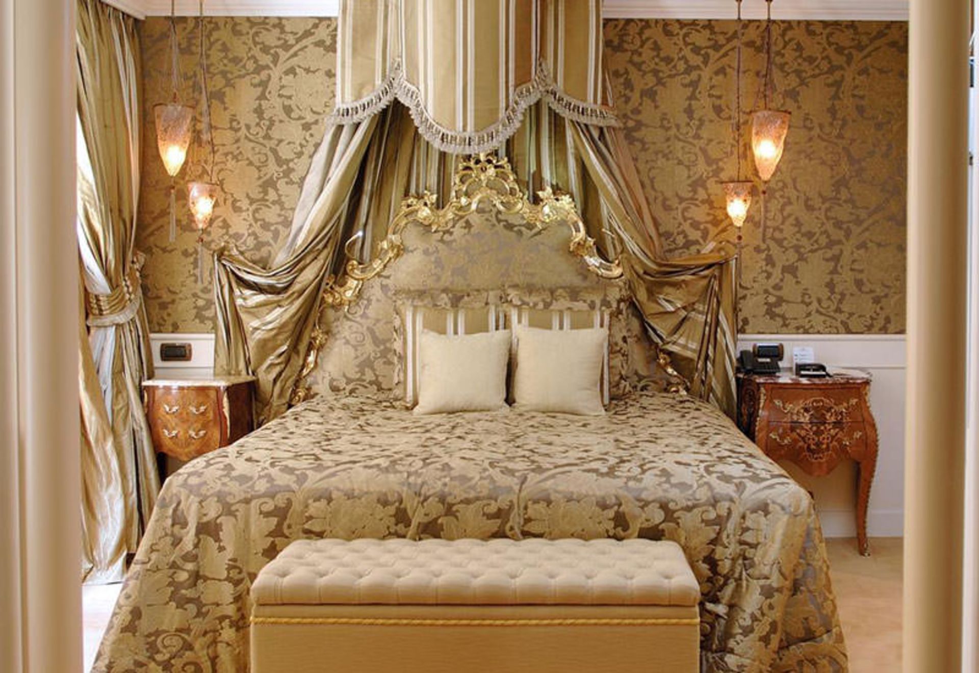 هتل باگلیونی هتل لونا (Baglioni Hotel Luna)