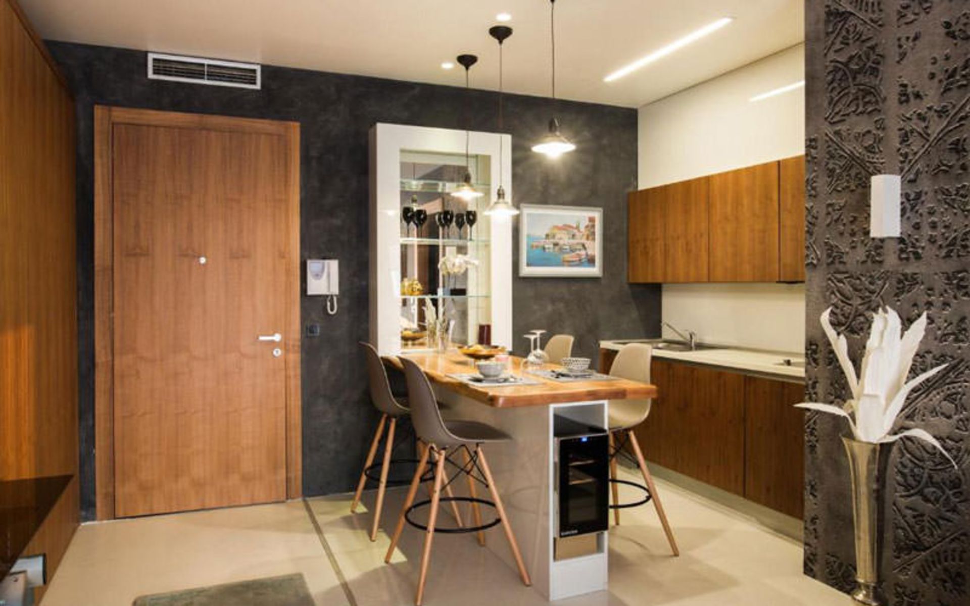 هتل د گلدن سنتر آپارتمان (The Golden Center Apartments)