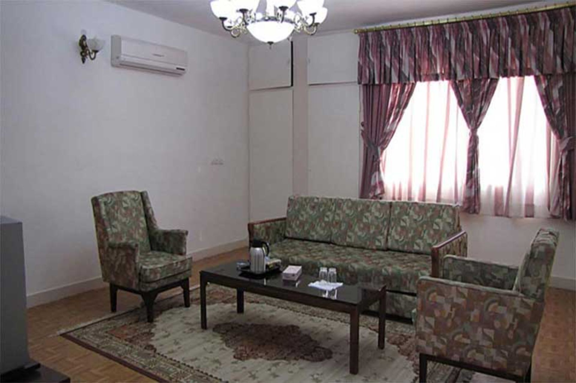 هتل جهانگردی زاهدان