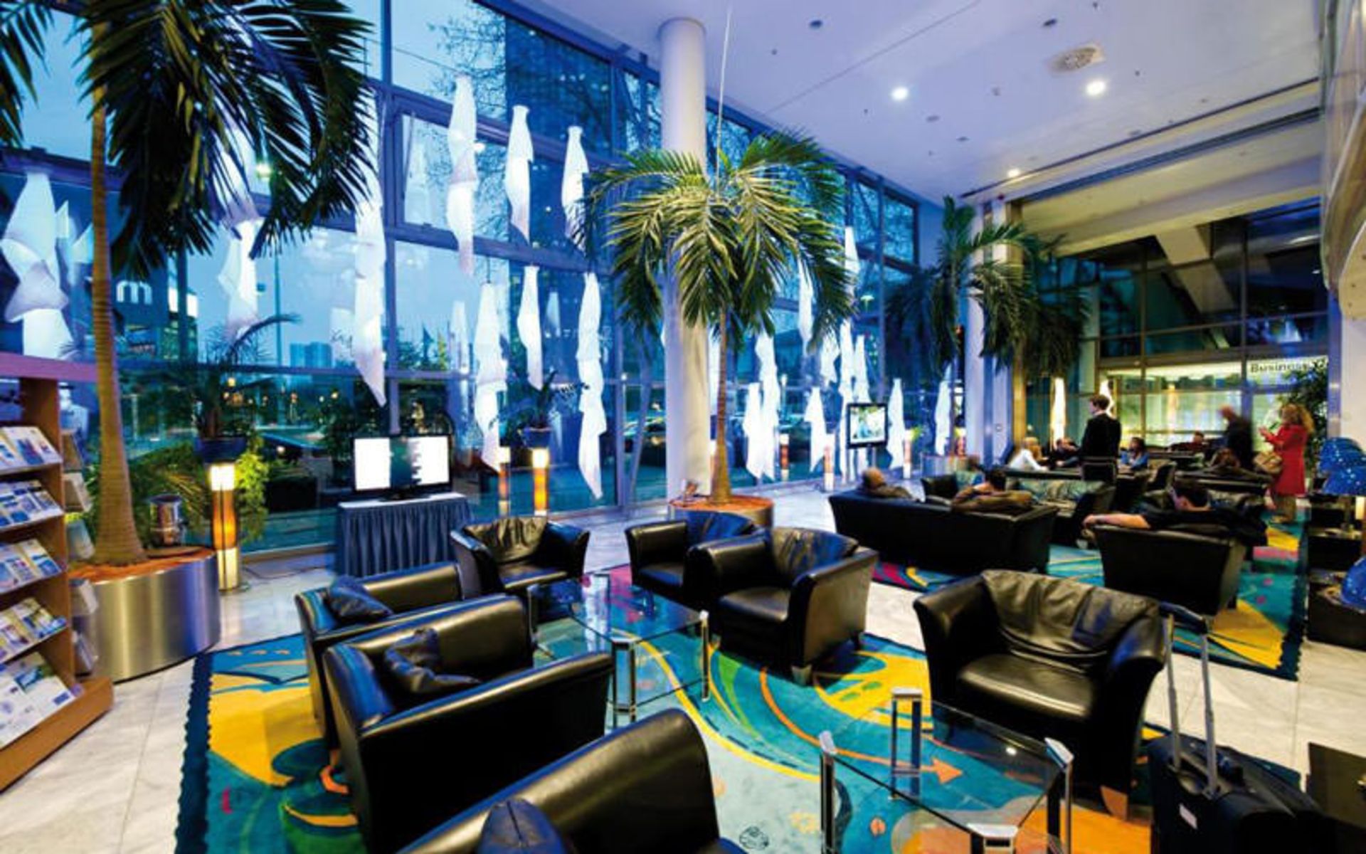 هتل ماریتیم فرانکفورت (Maritim Hotel Frankfurt)