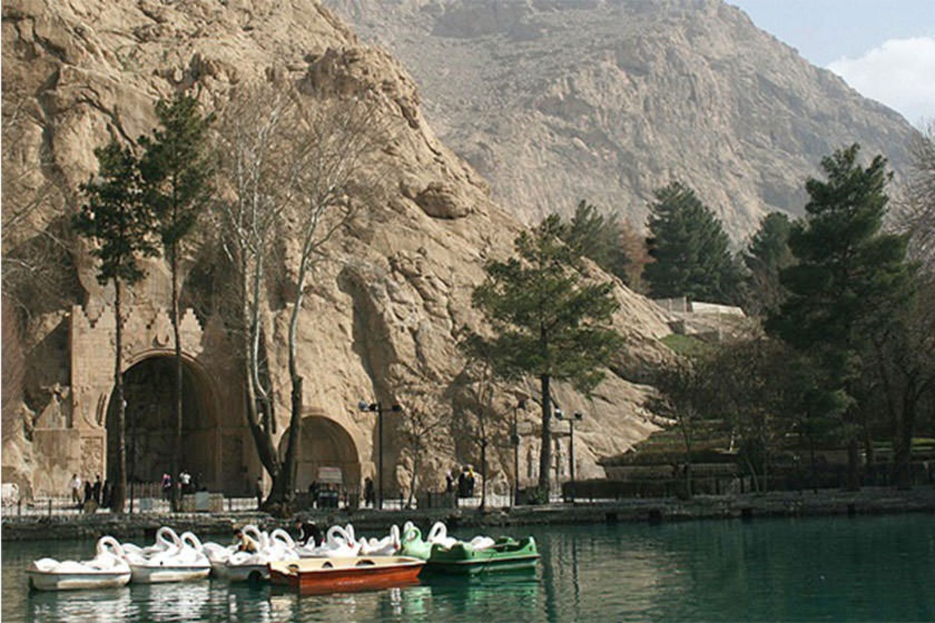 پارک جنگلی طاق‌بستان