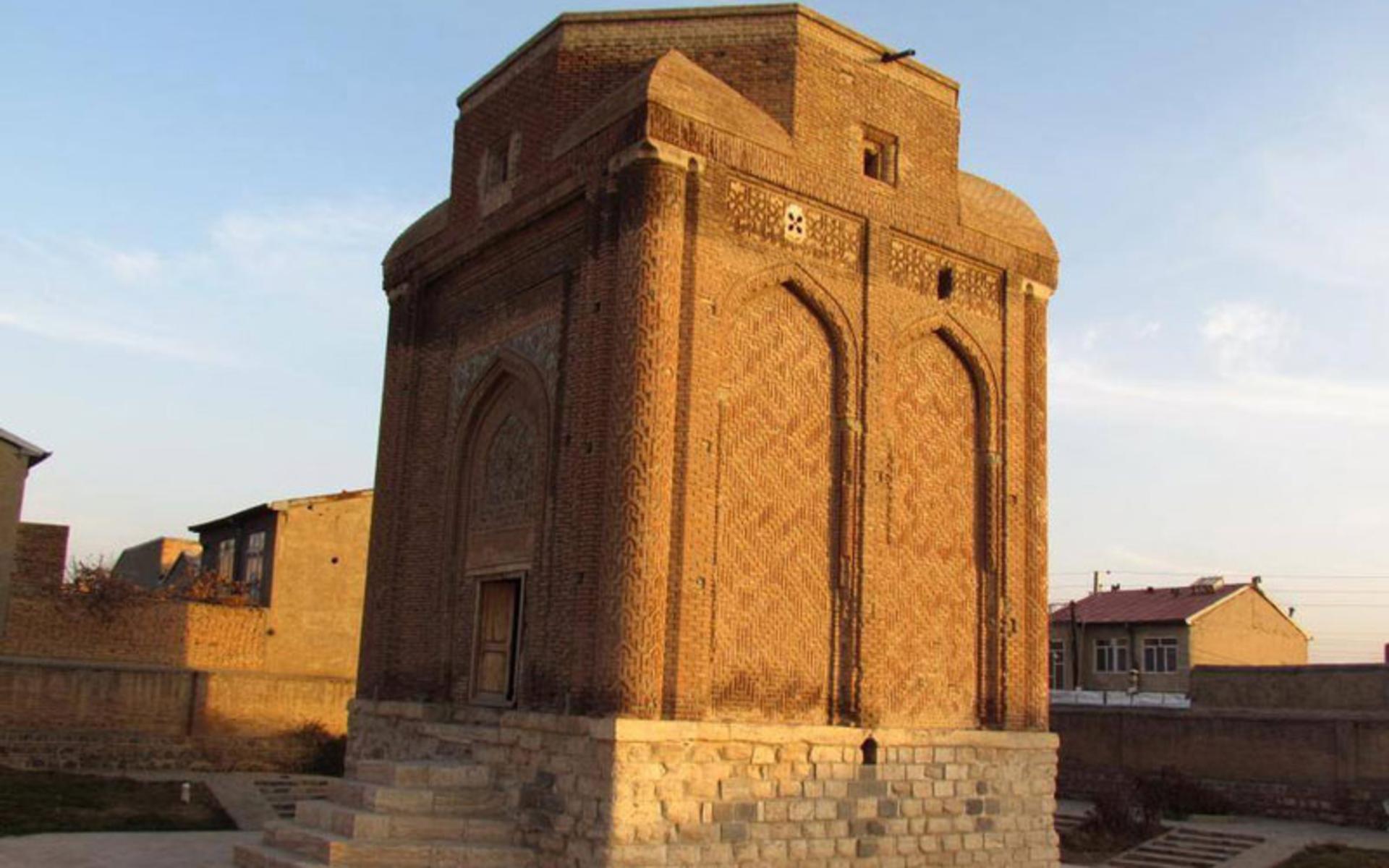 گنبد سرخ