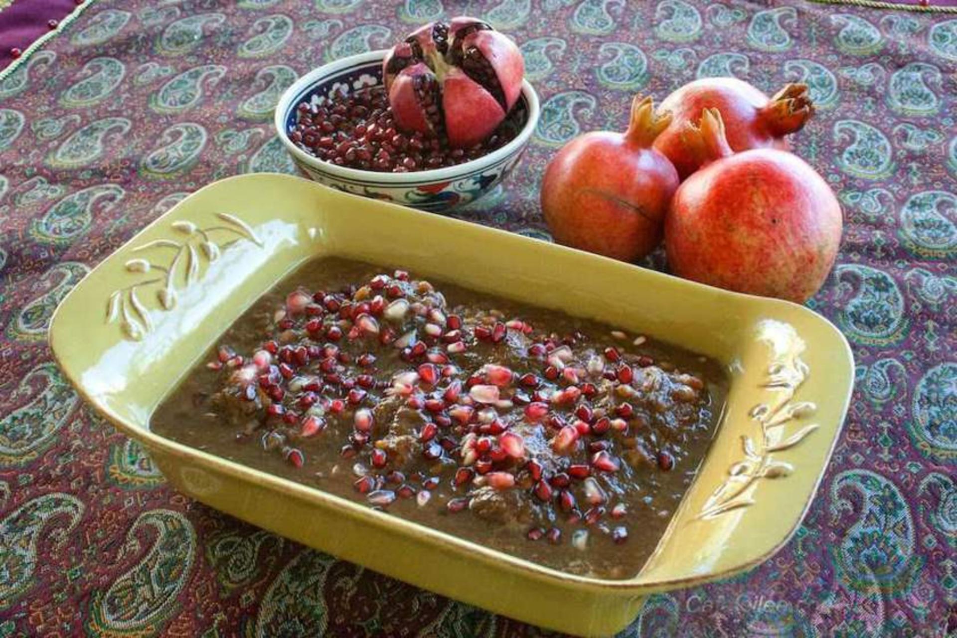 خورشت سیر و انار