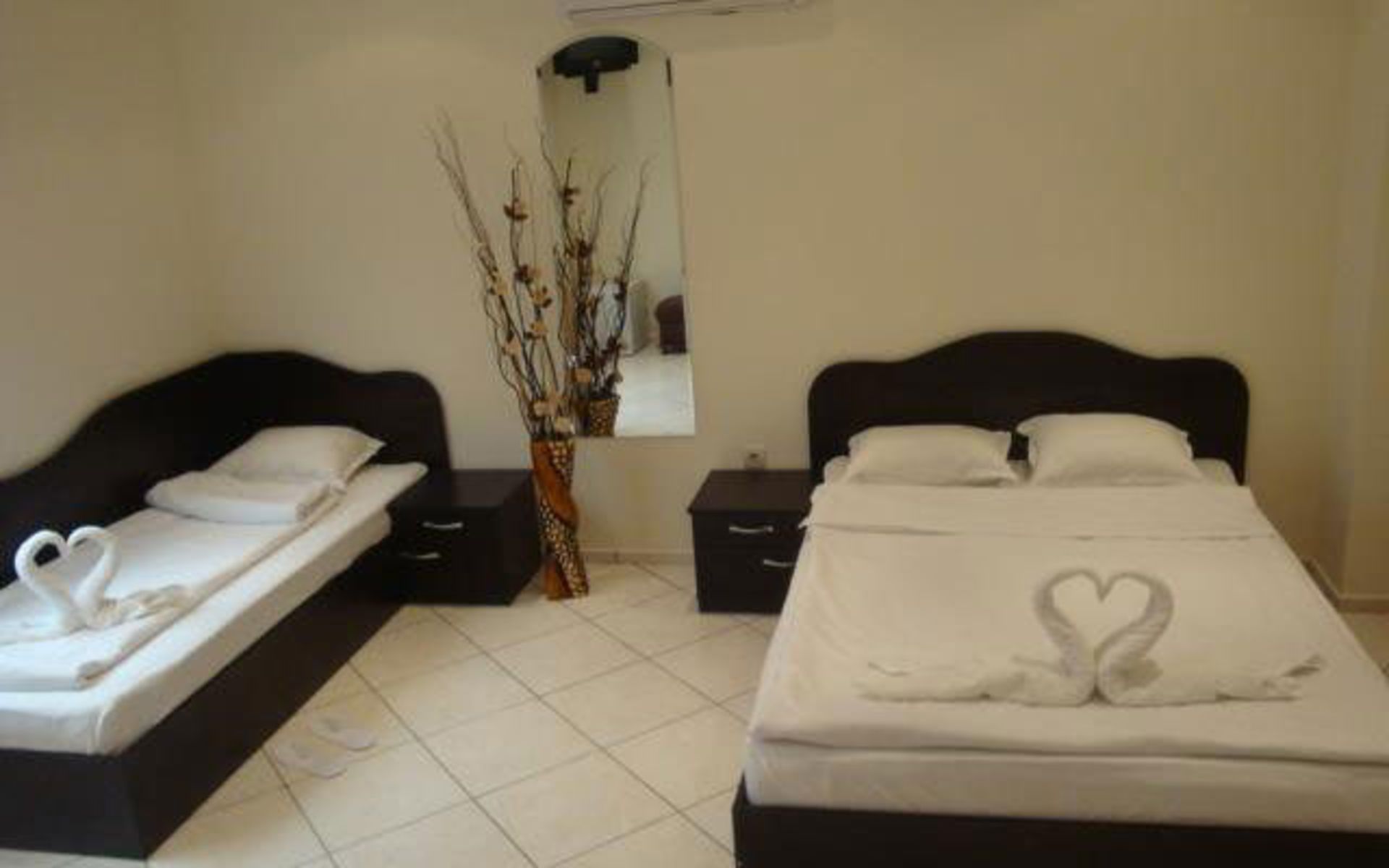 هتل نیاگارا (Hotel Niagara)