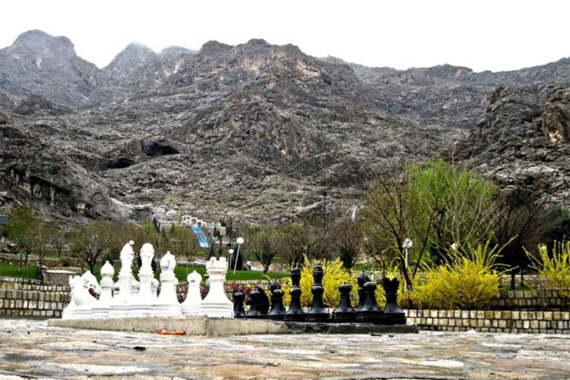 پارک جنگلی طاق‌بستان