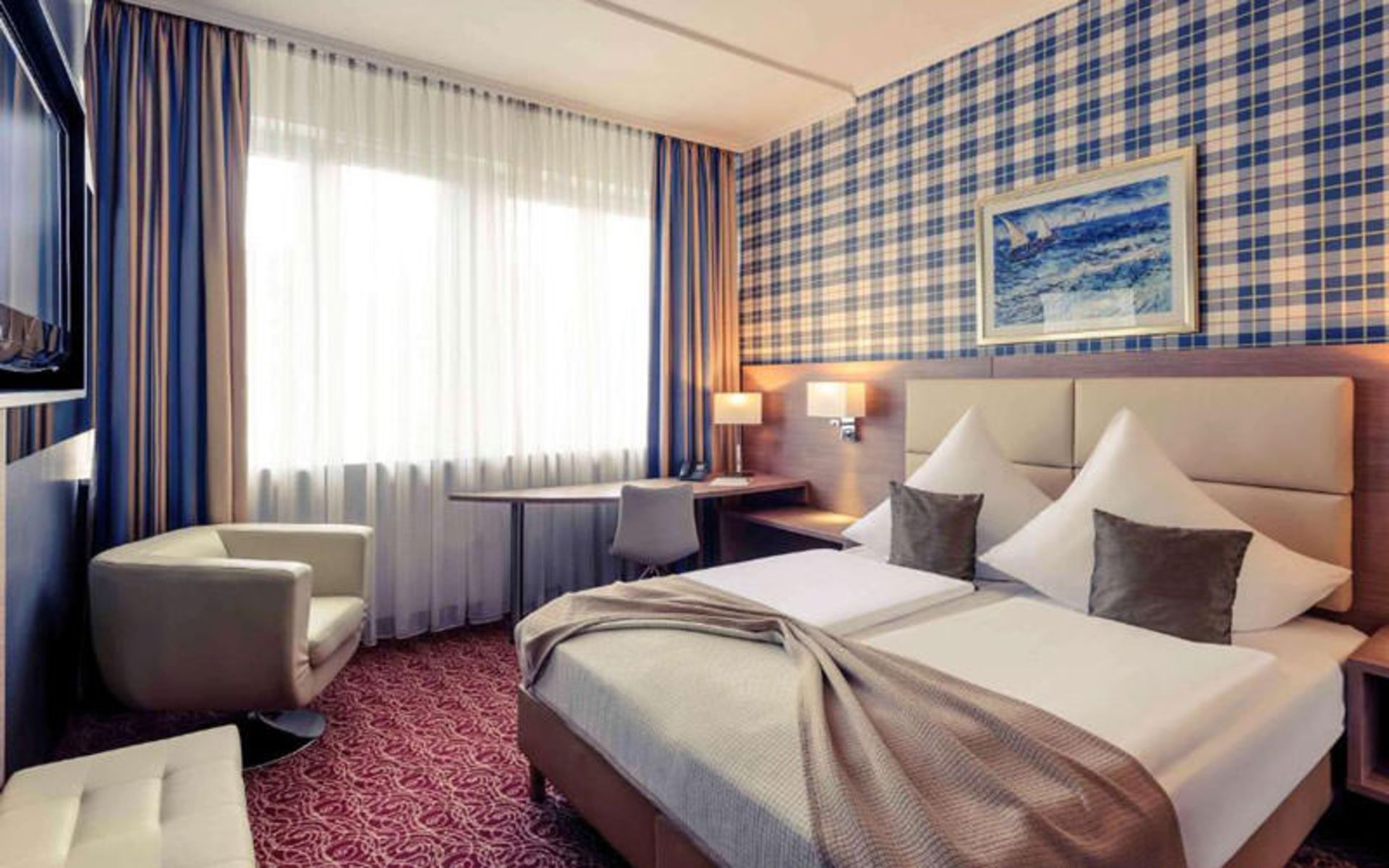 هتل مرکور کیسرهف سیتی سنتر (Mercure Hotel Kaiserhof City Center)