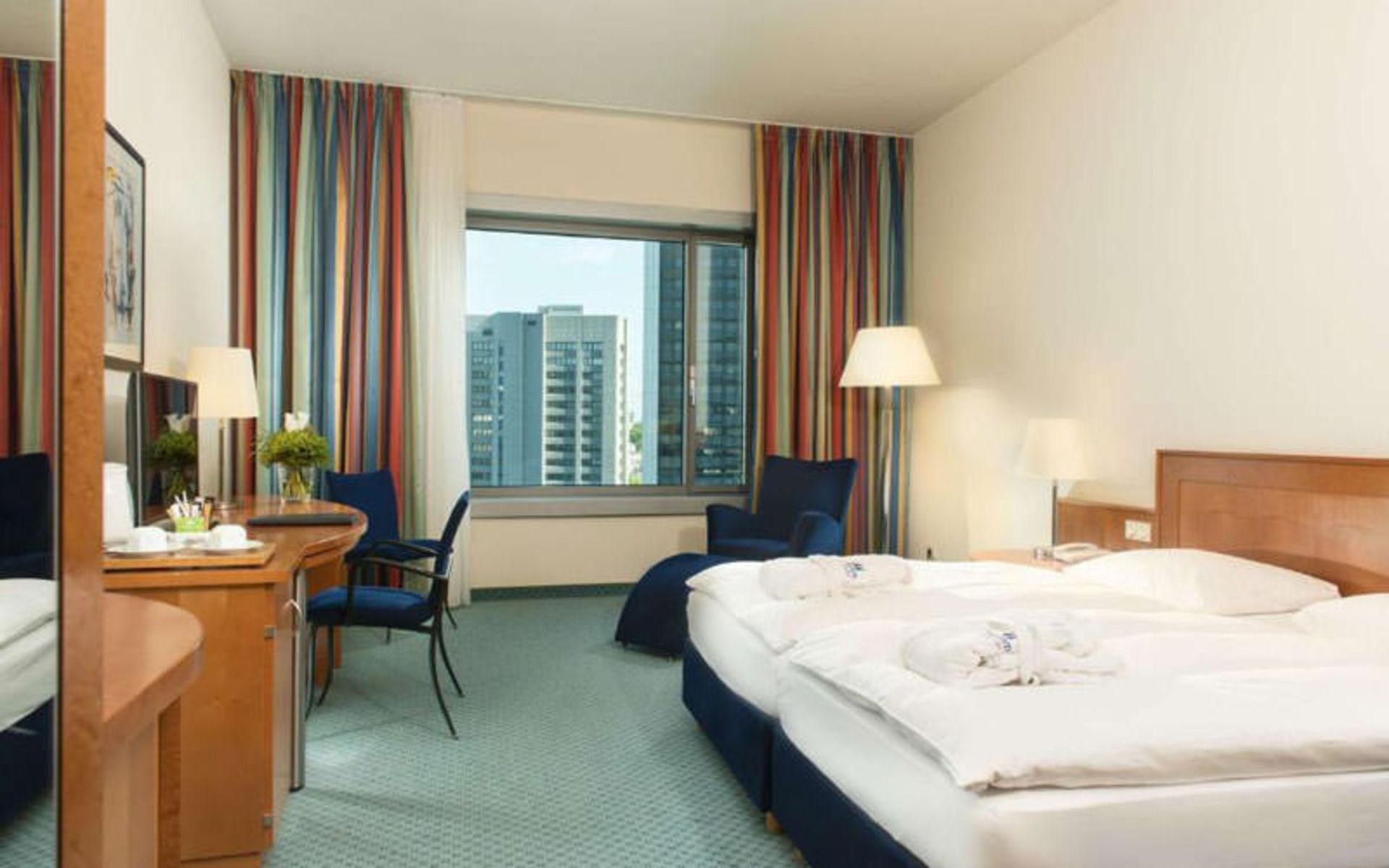 هتل ماریتیم فرانکفورت (Maritim Hotel Frankfurt)