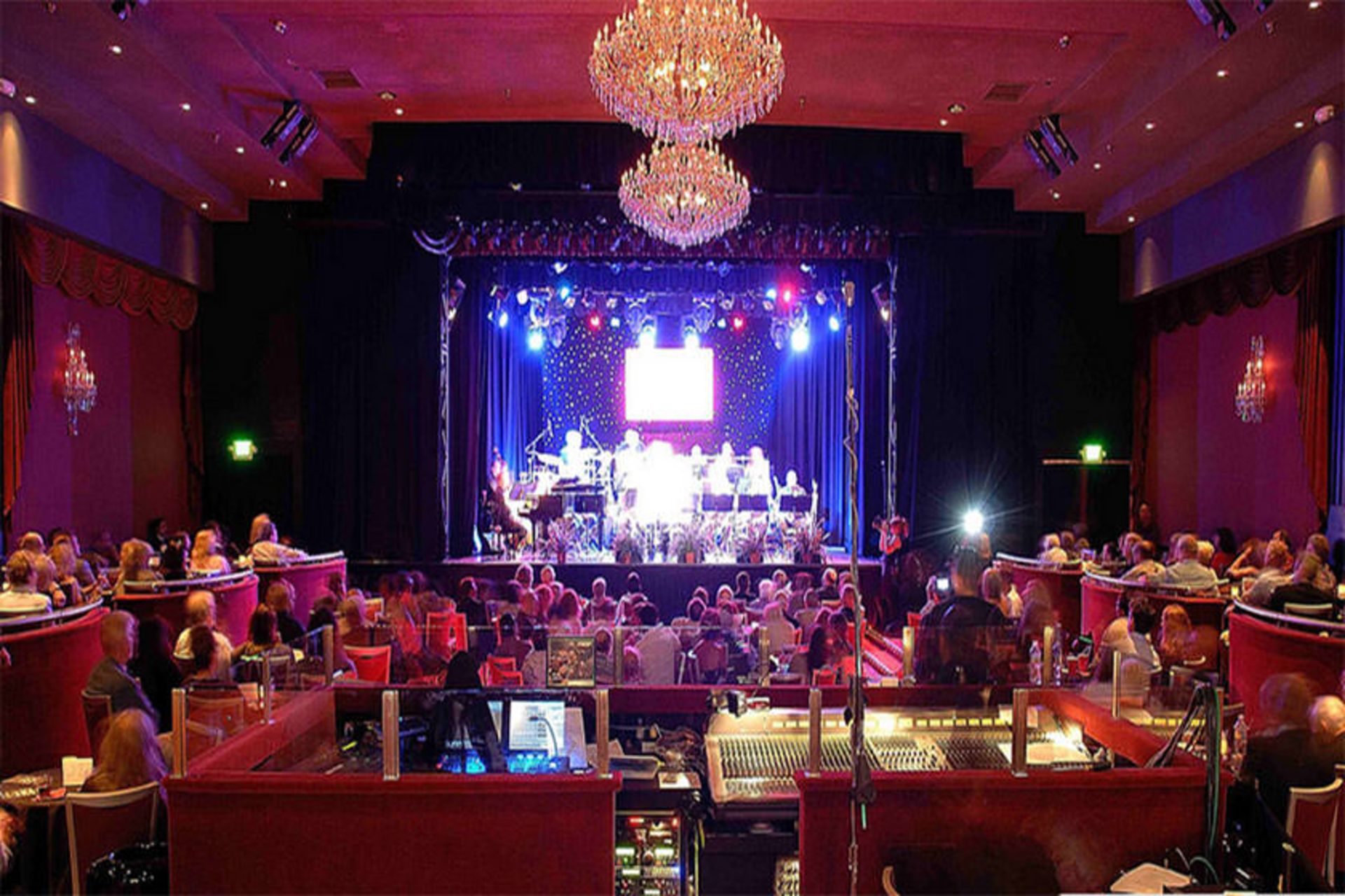 El Rey Theater