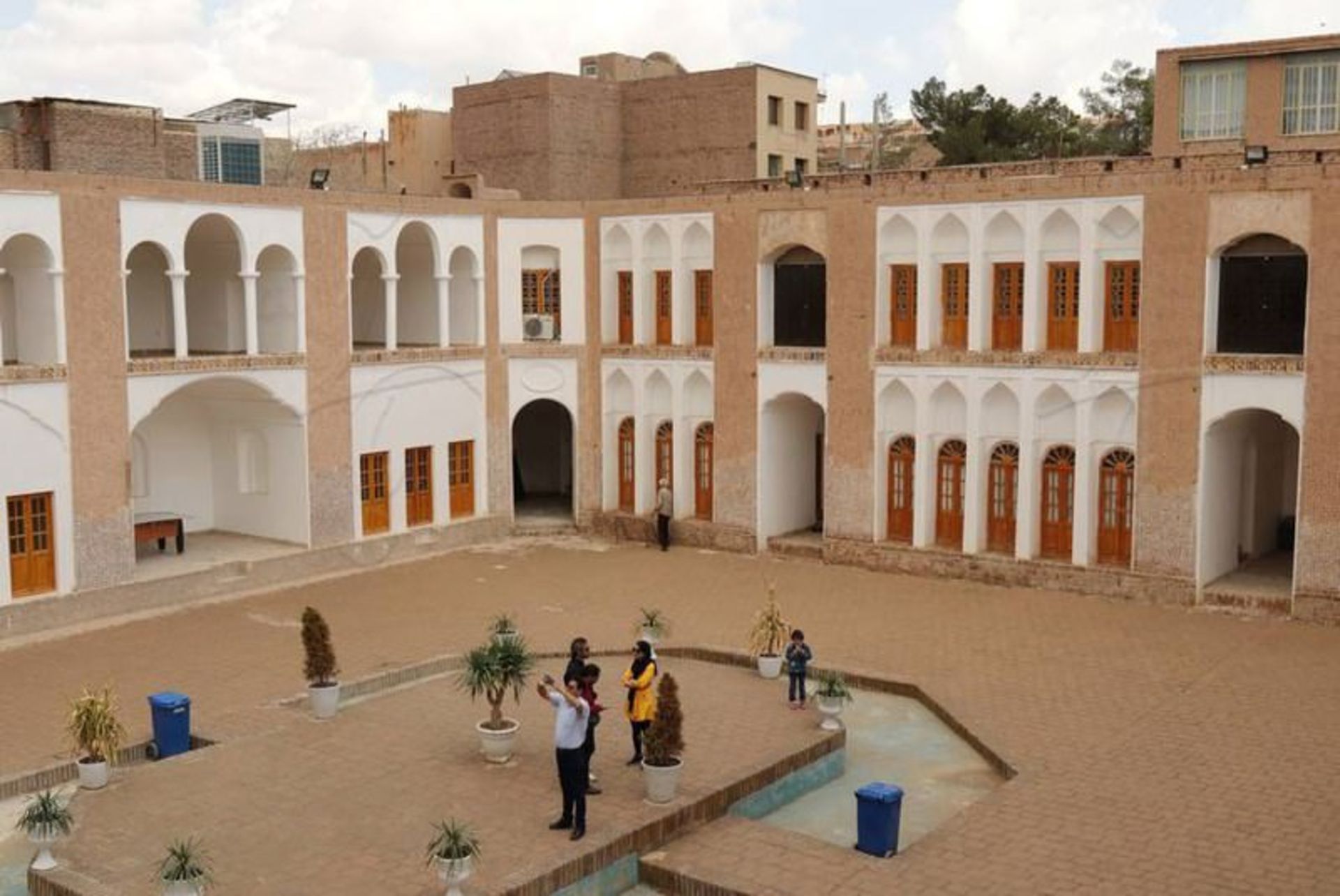 مدرسه شوگتیه