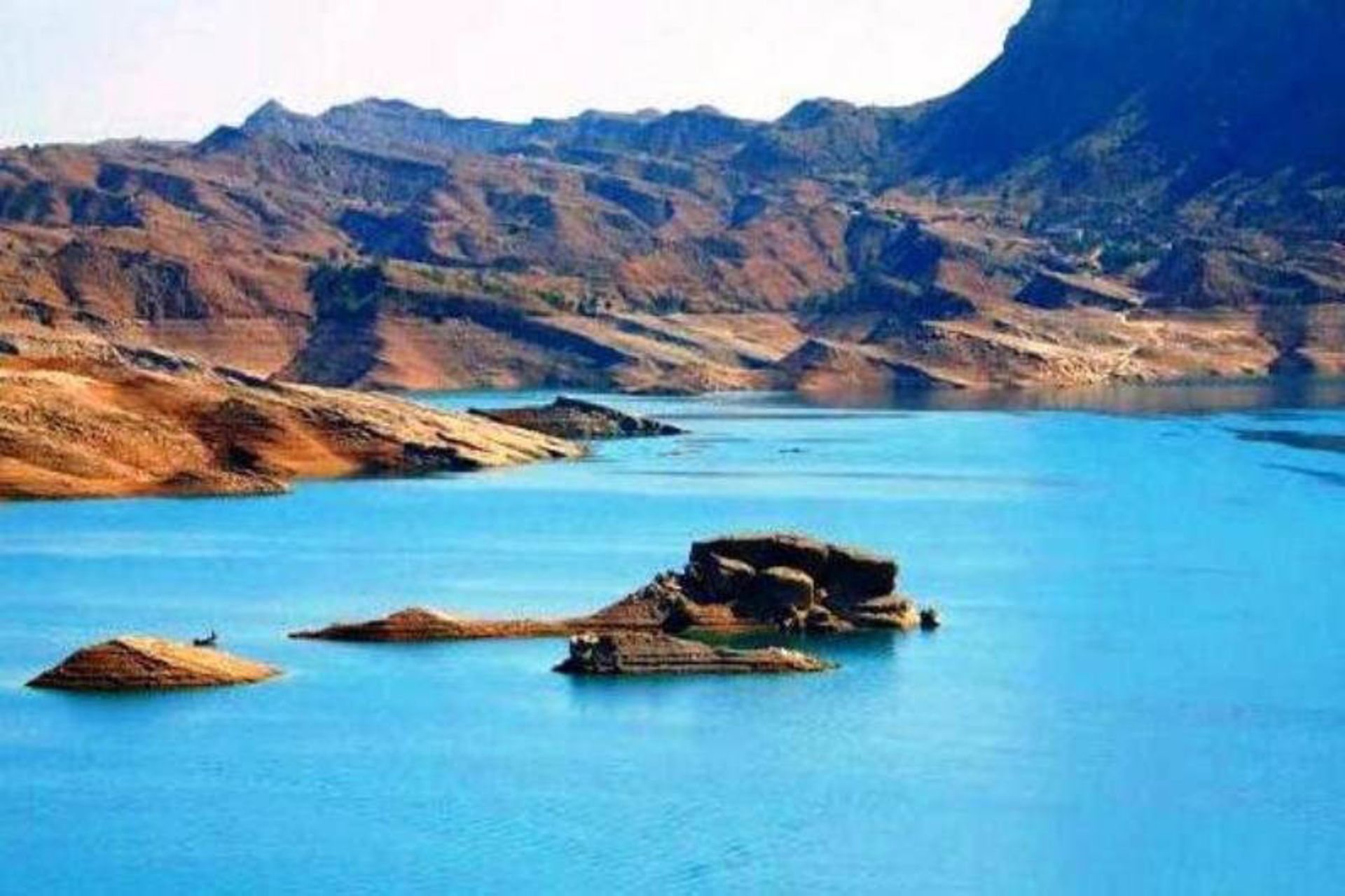 دریاچه سد دز