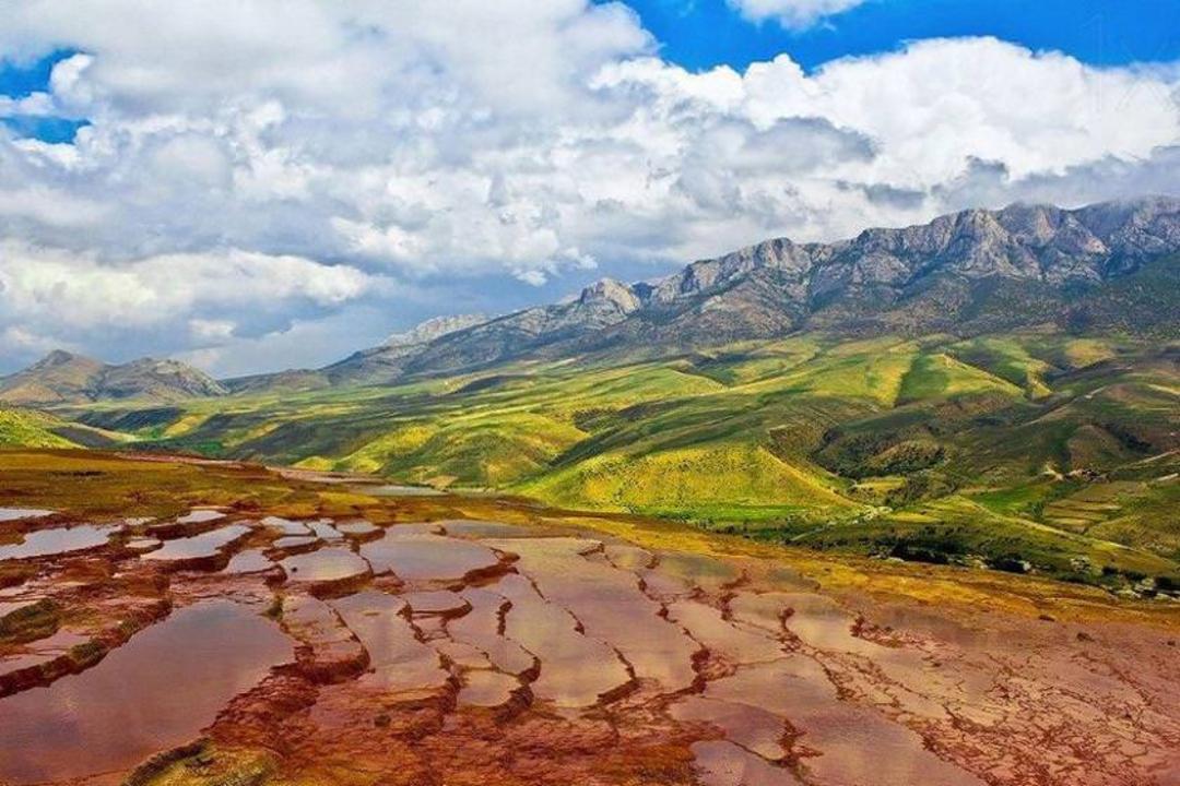 چشمه های باداب سورت