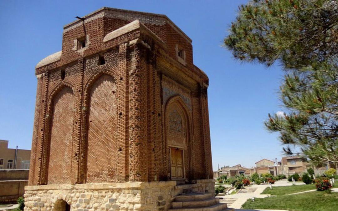 گنبد سرخ