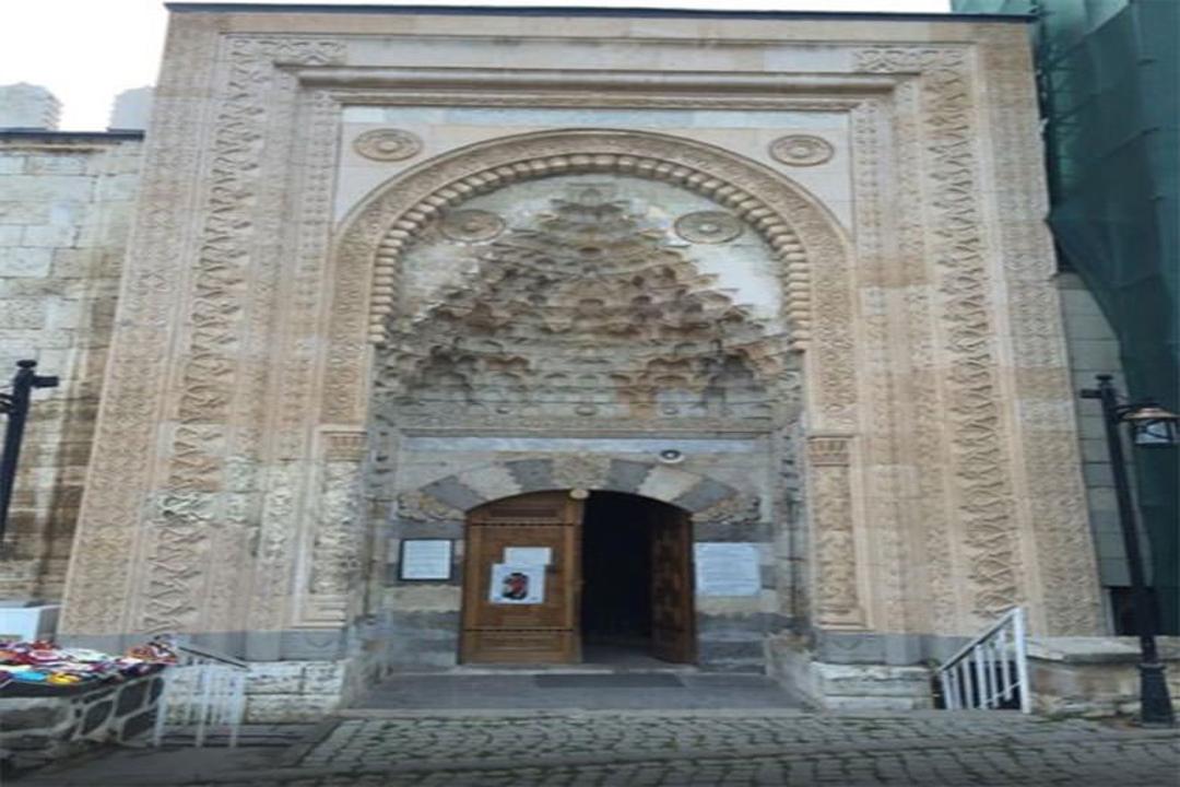 مسجد شرف اوغلو