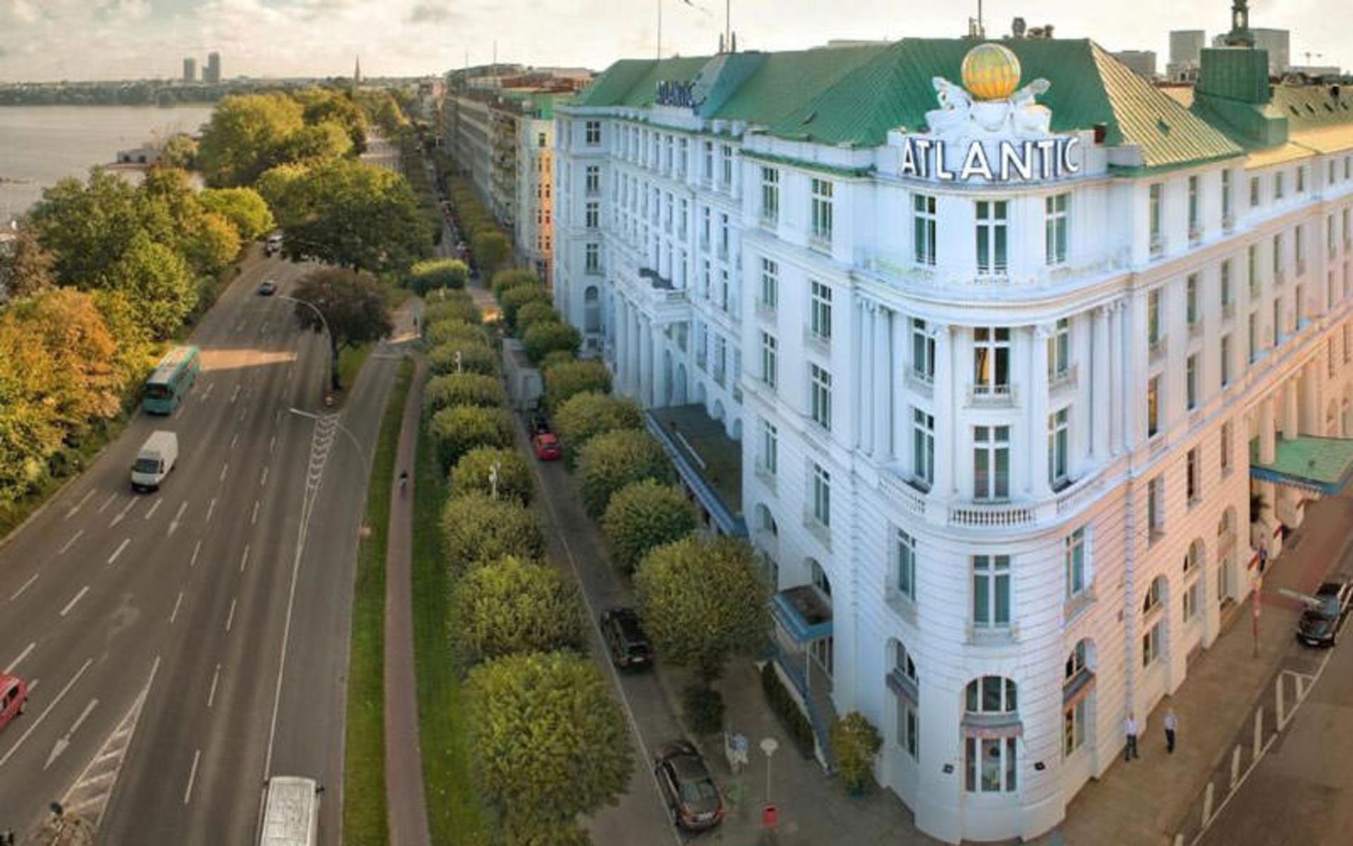 هتل آتلانتیک کمپینسکی هامبورگ (Hotel Atlantic Kempinski Hamburg)