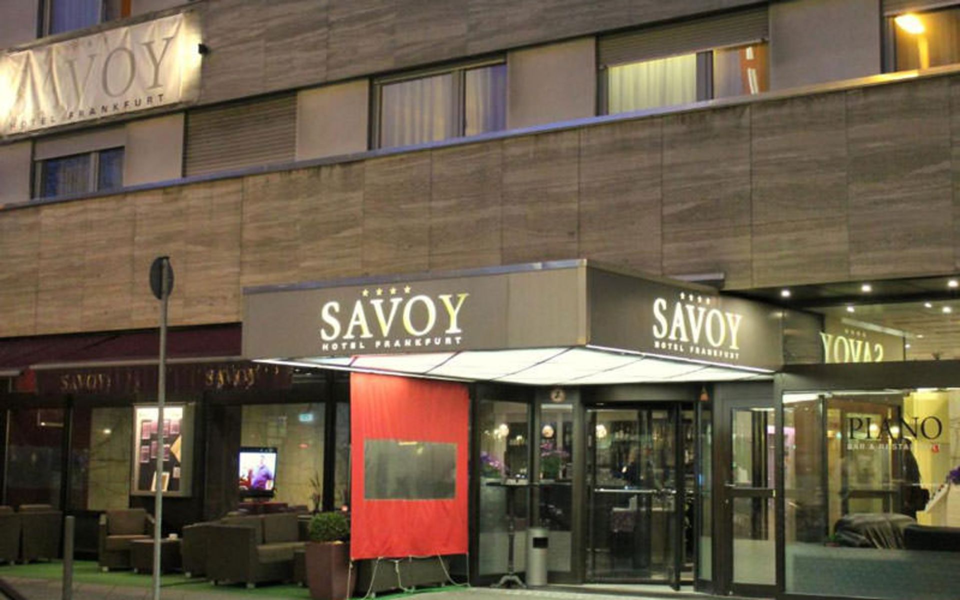 هتل ساووی (Savoy Hotel)