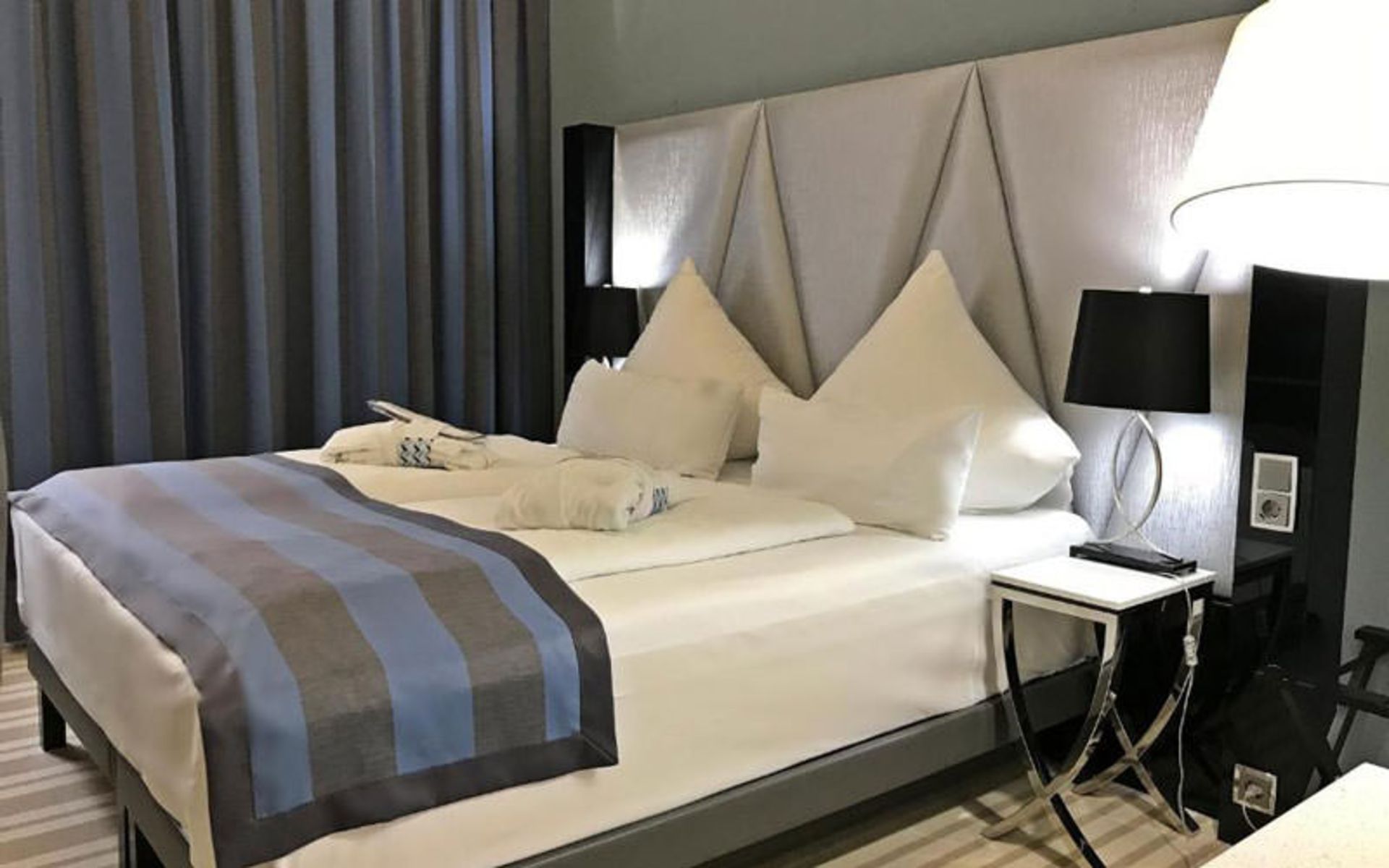 هتل مرکور کیسرهف سیتی سنتر (Mercure Hotel Kaiserhof City Center)