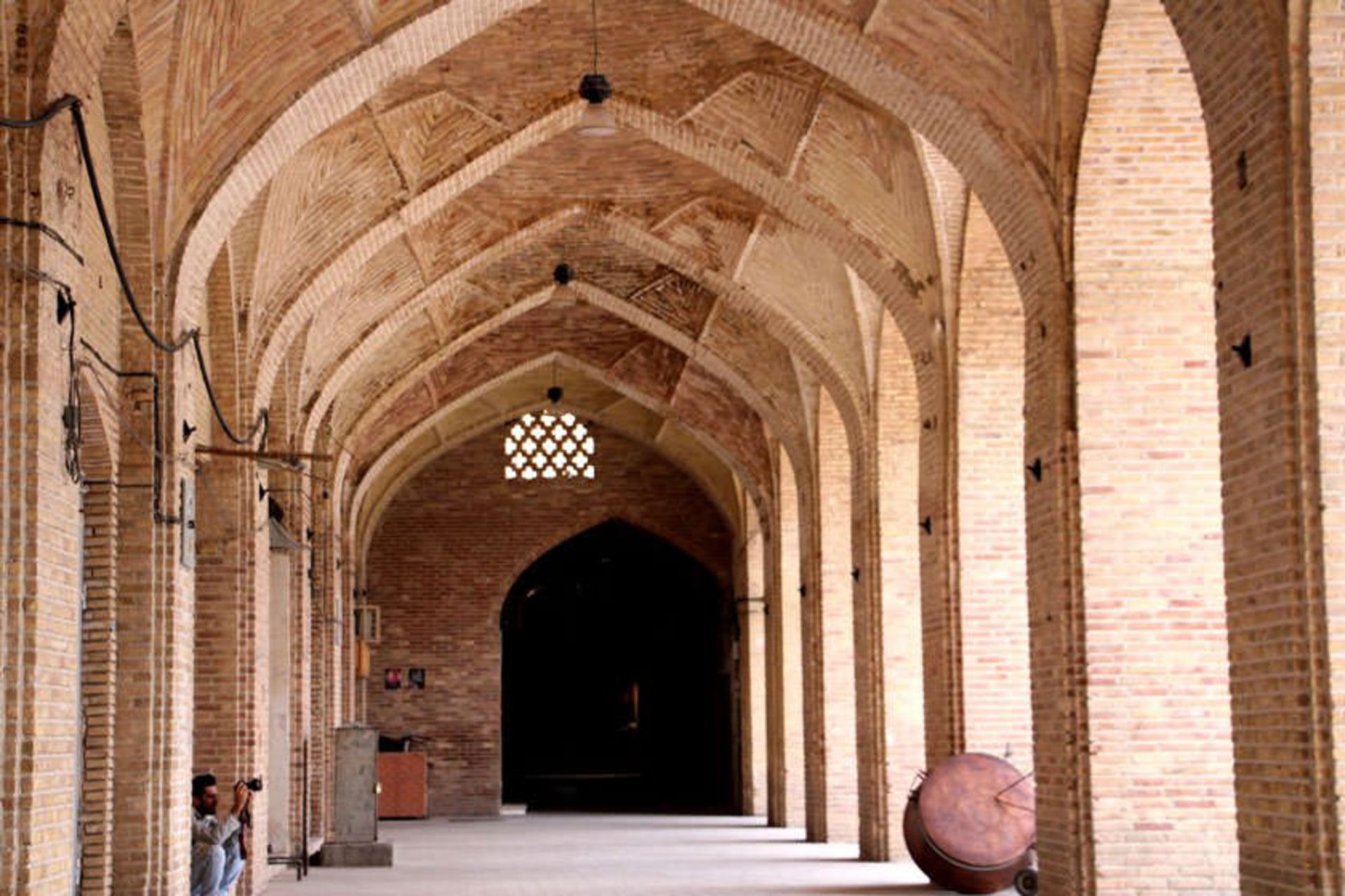 بازار گنجعلی خان