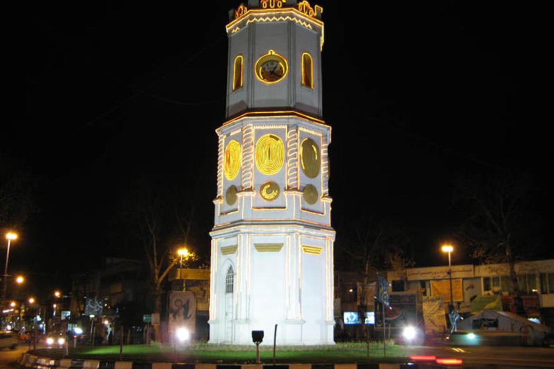 میدان ساعت