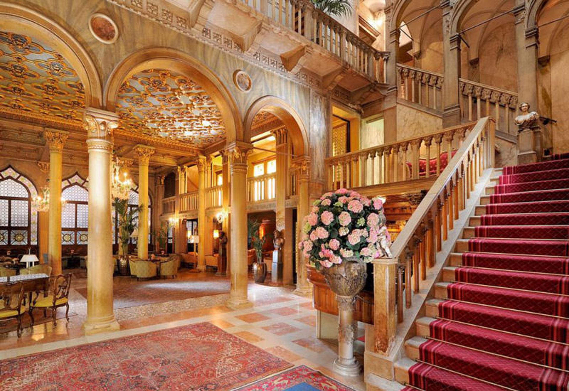 هتل دنیلی لاکچری کالکشن (Hotel Danieli, a Luxury Collection Hotel)