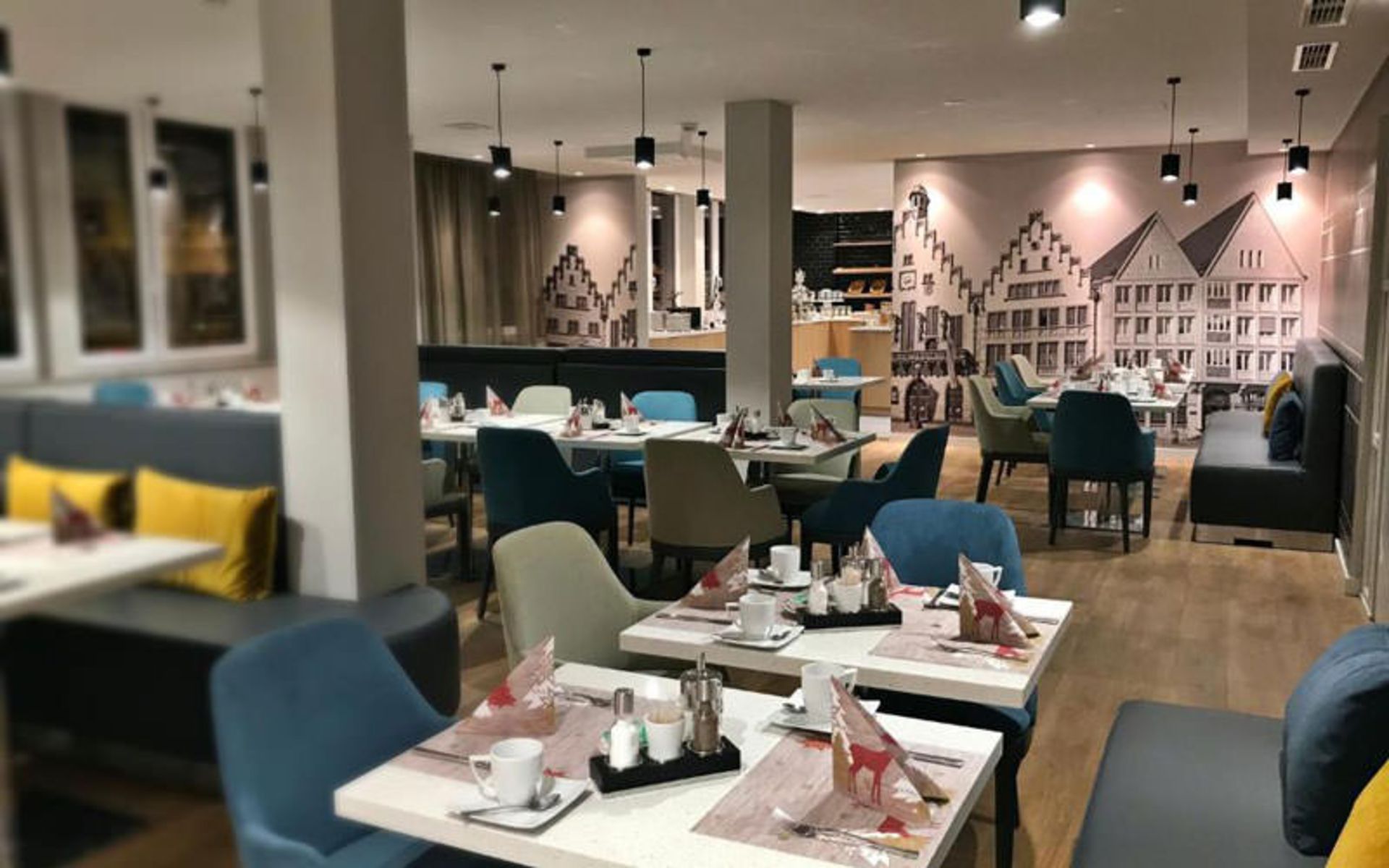هتل مرکور کیسرهف سیتی سنتر (Mercure Hotel Kaiserhof City Center)