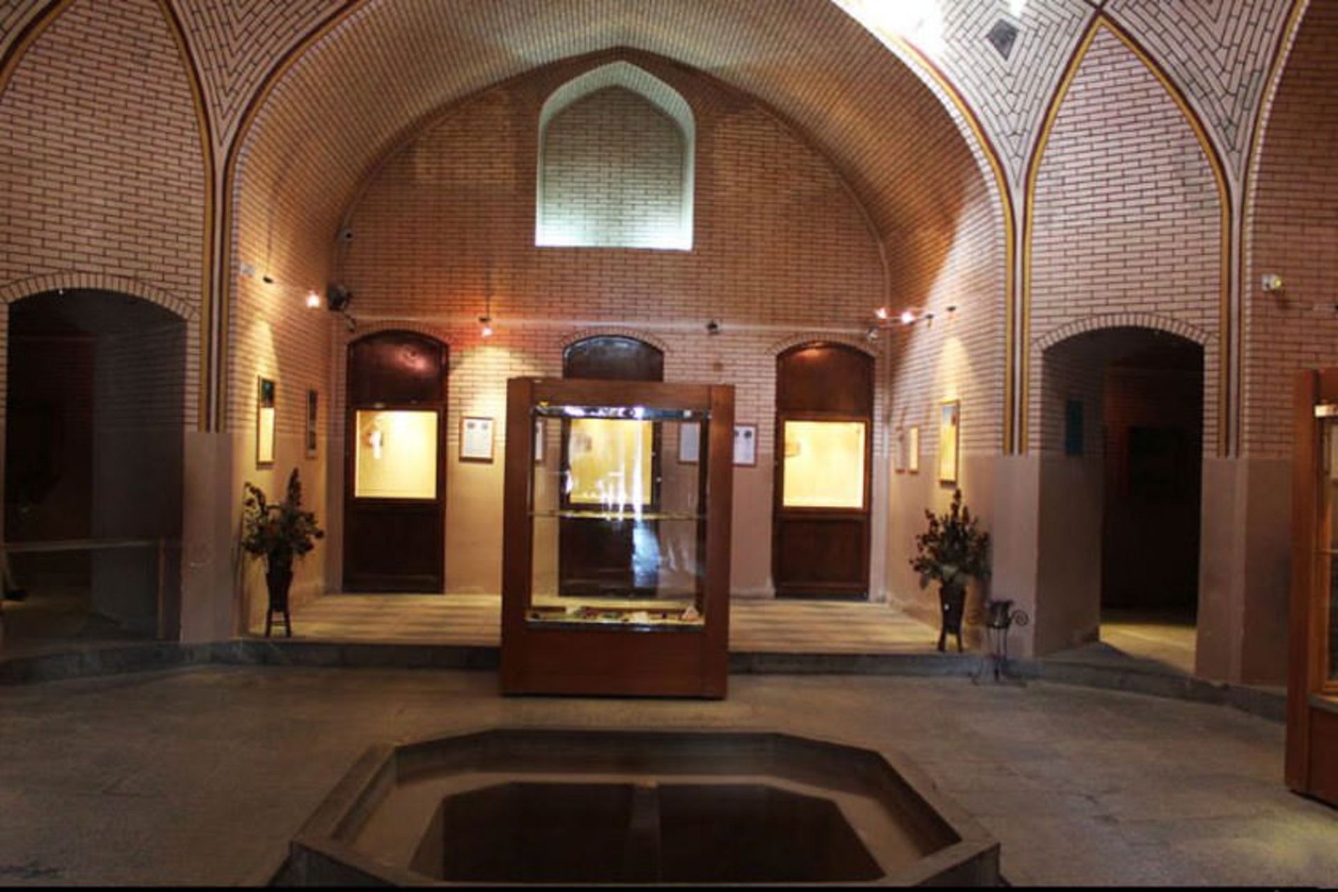 ضرابخانه گنجعلی خان (موزه سکه)